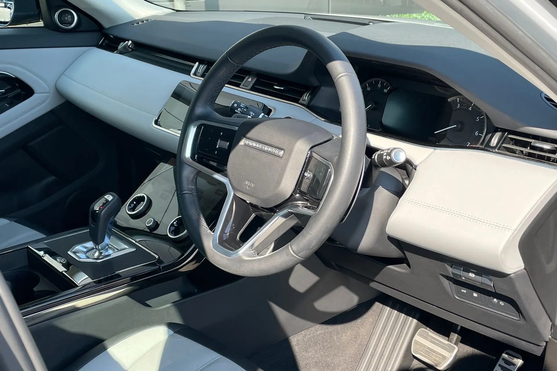 LAND ROVER RANGE ROVER EVOQUE thumbnail image number 20