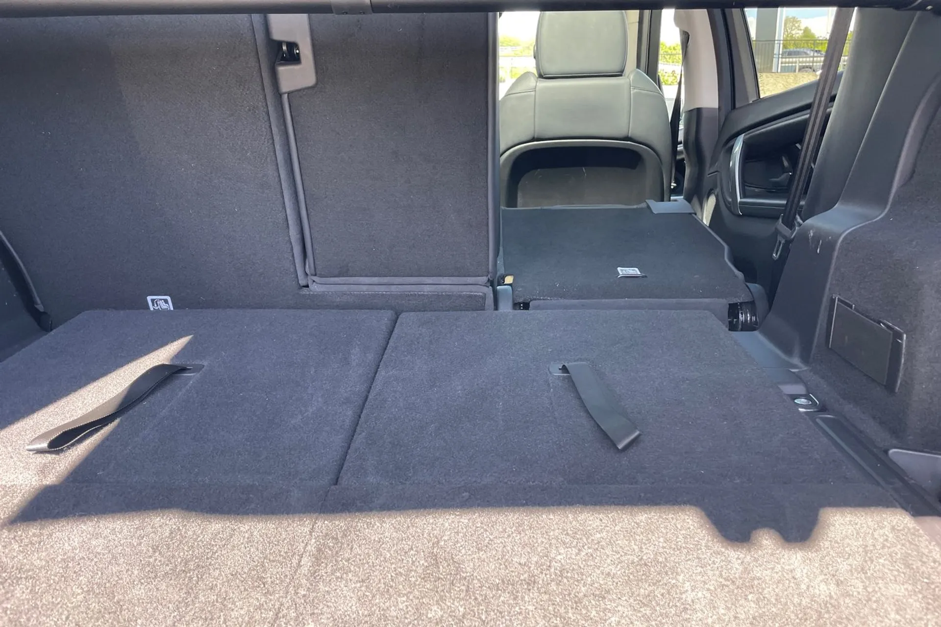 LAND ROVER DISCOVERY SPORT thumbnail image number 30