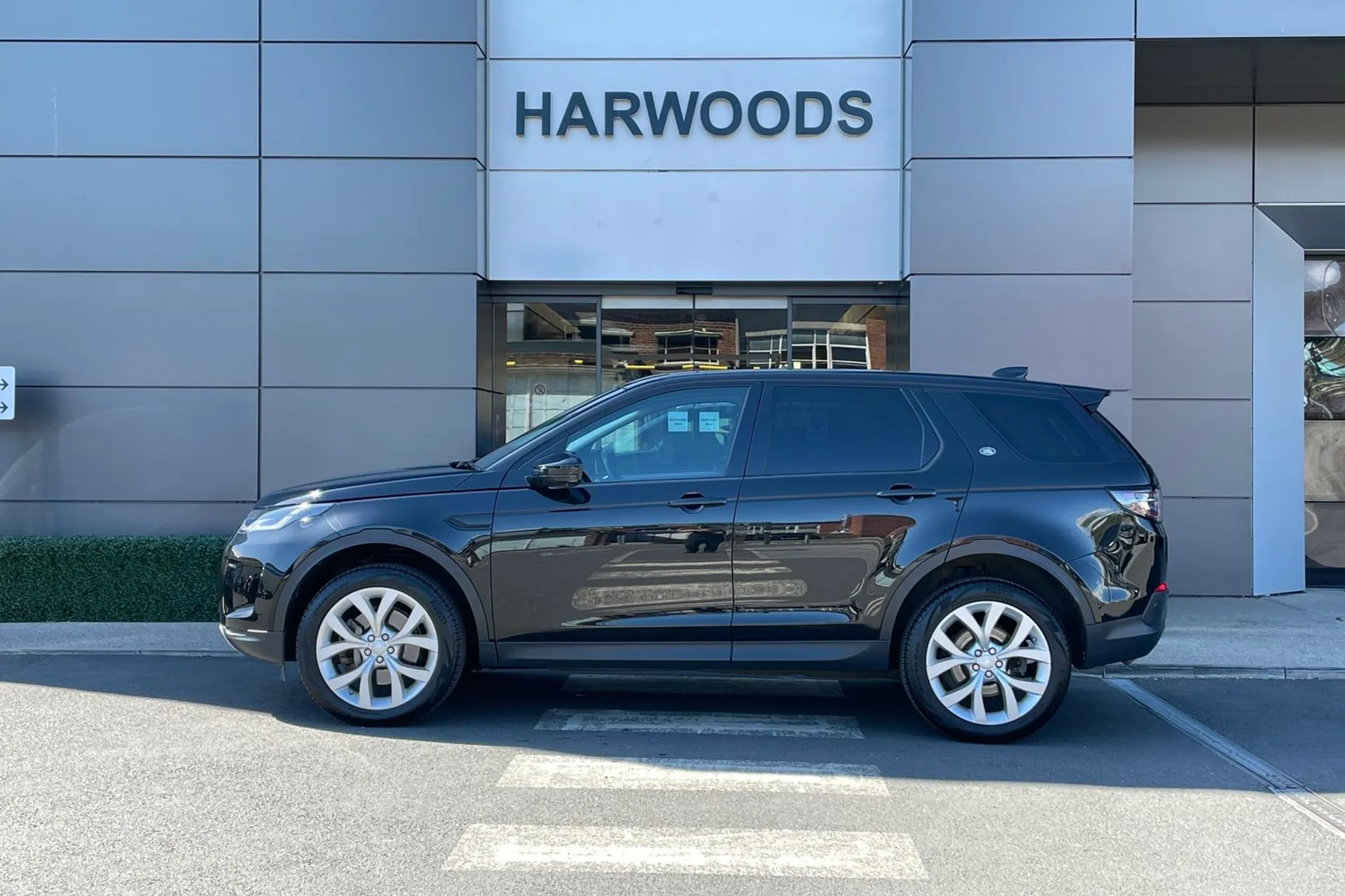 LAND ROVER DISCOVERY SPORT thumbnail image number 10