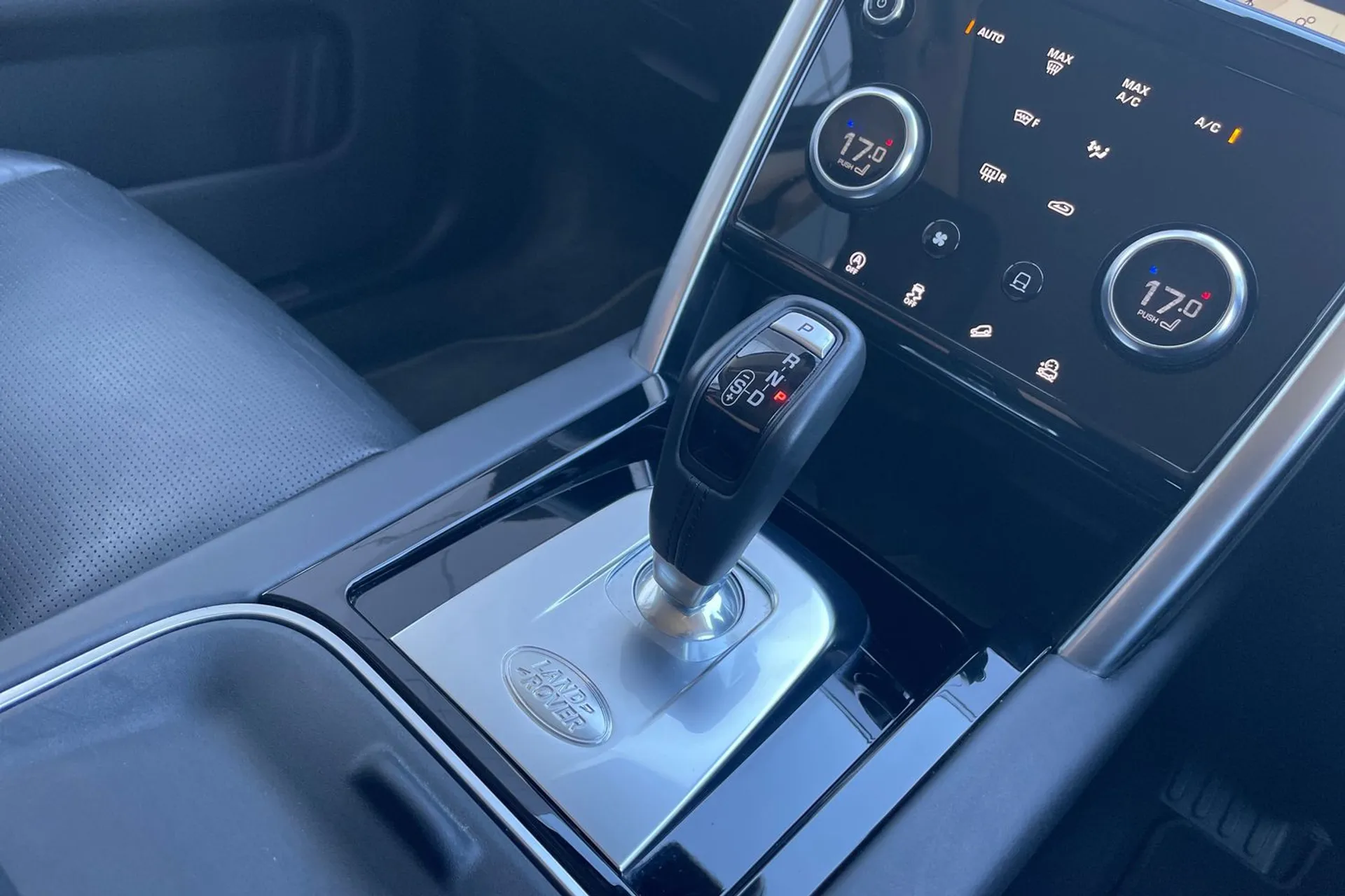 LAND ROVER DISCOVERY SPORT thumbnail image number 48