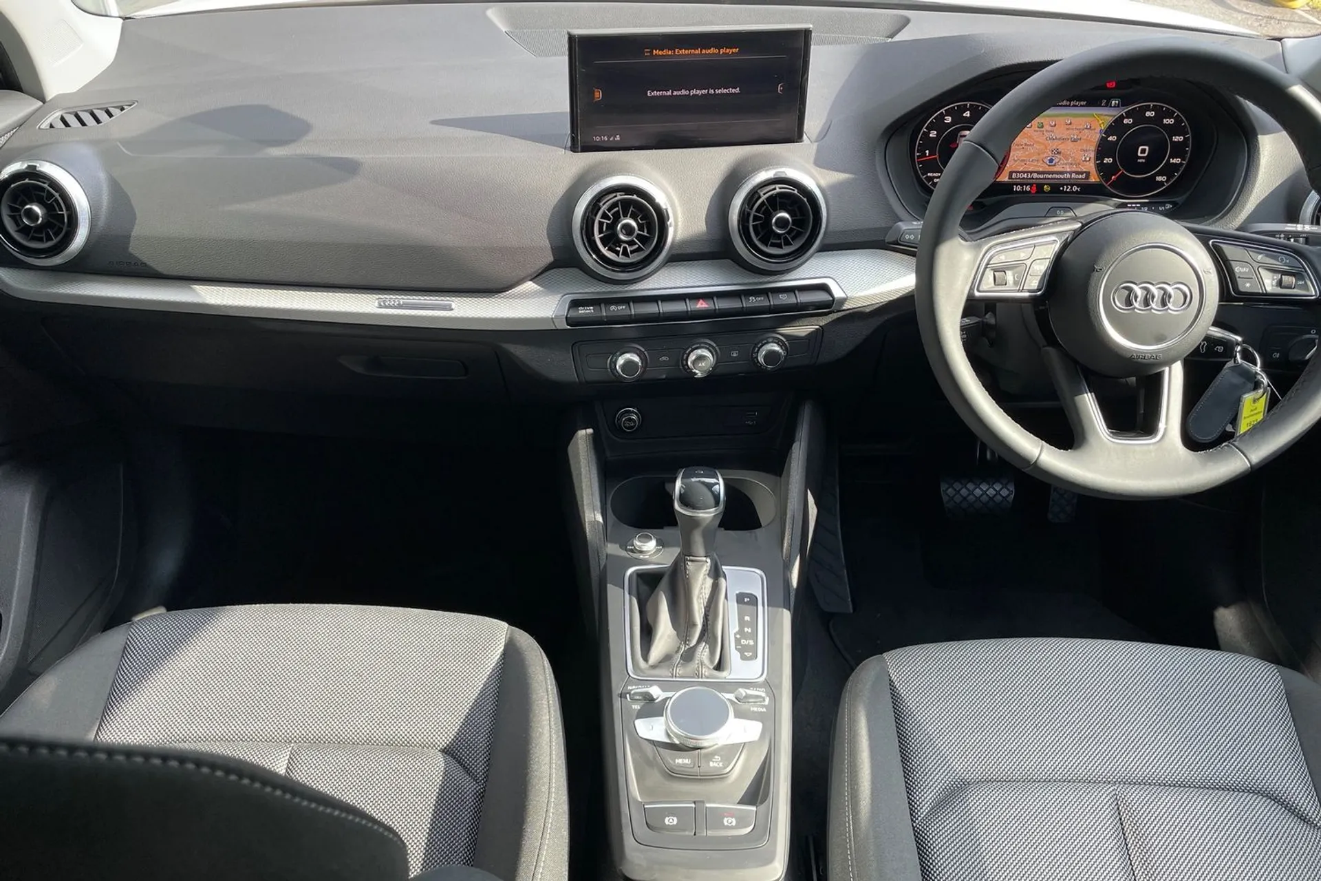 Audi Q2 thumbnail image number 34