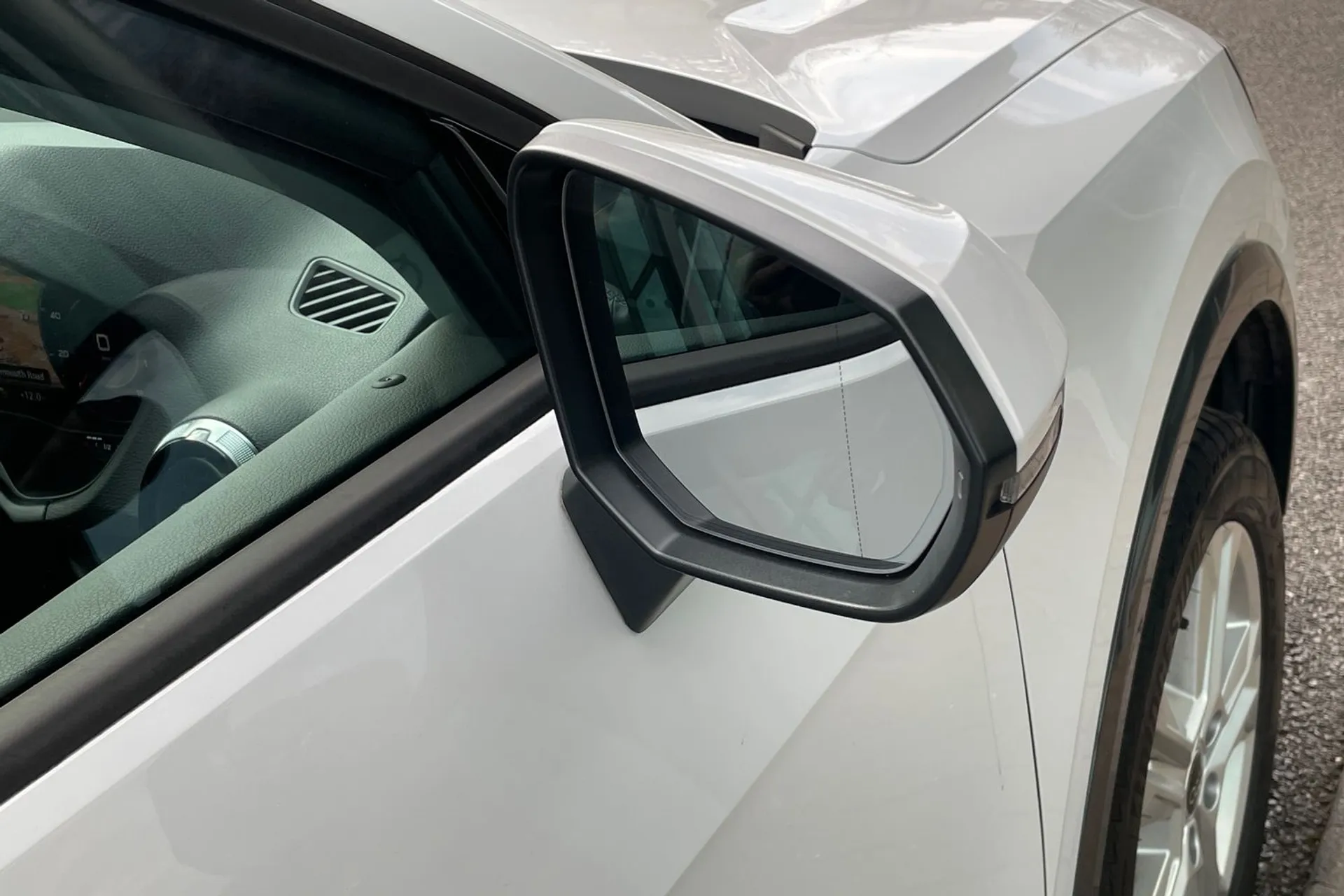 Audi Q2 thumbnail image number 47