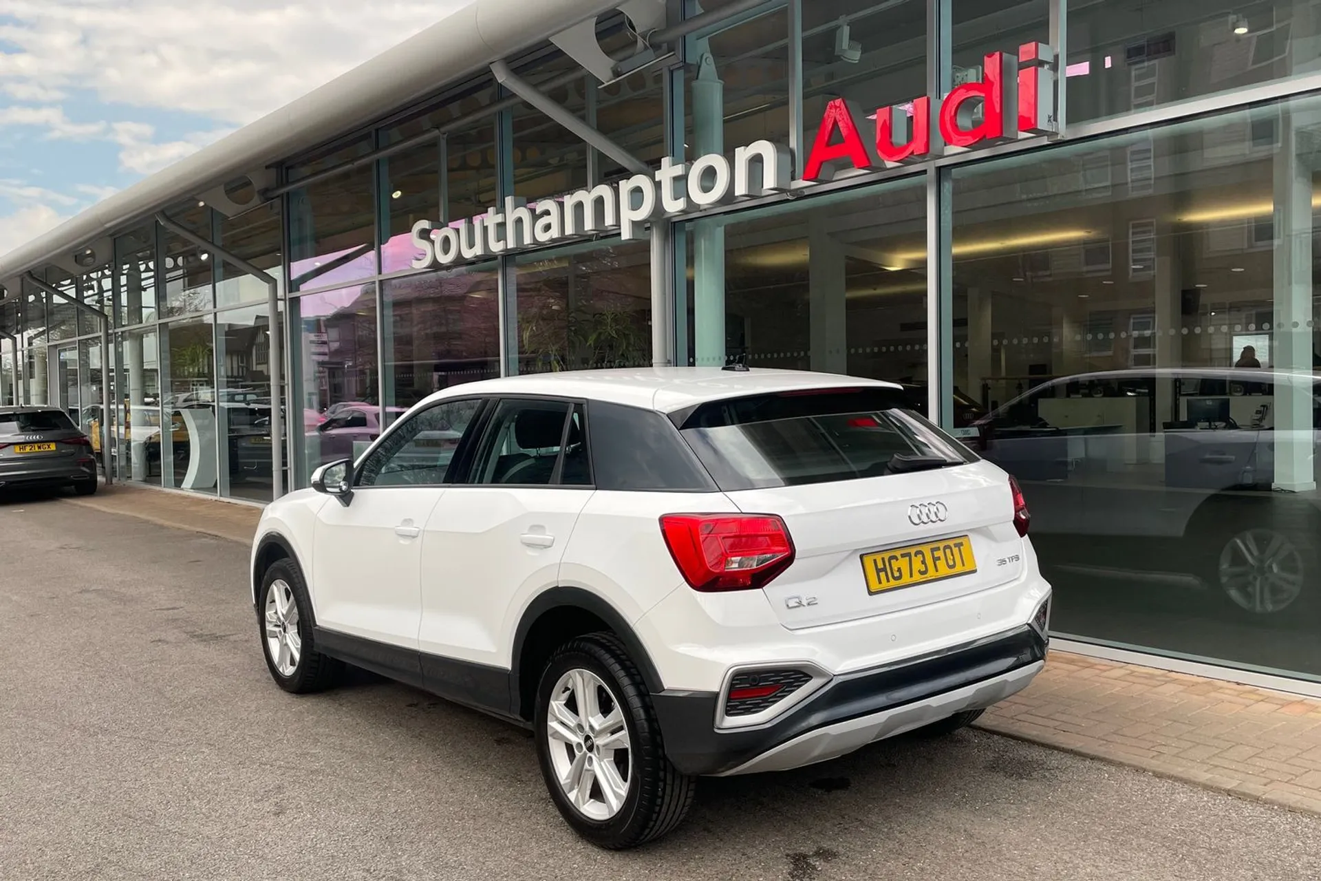 Audi Q2 thumbnail image number 7