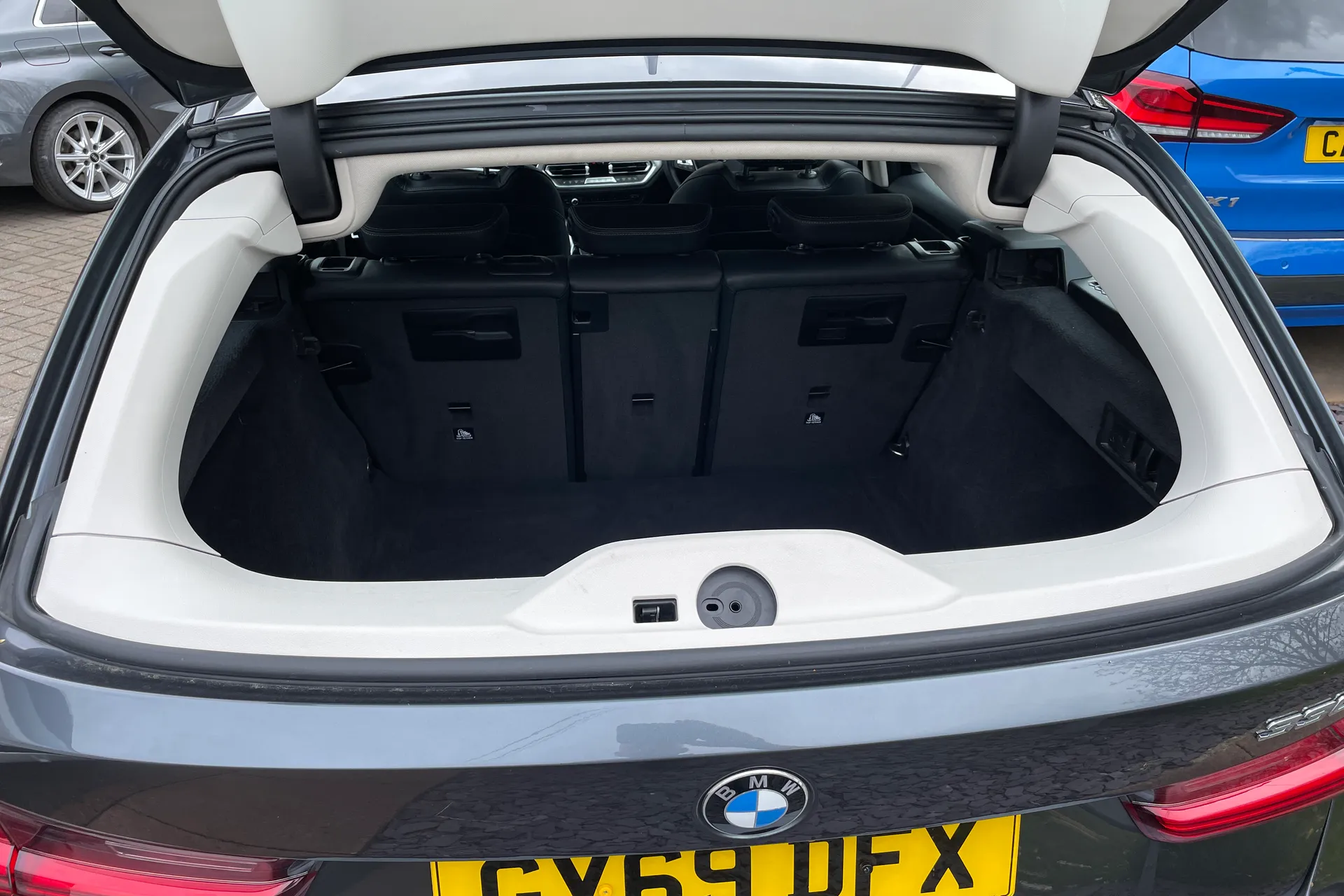 BMW 3 SERIES thumbnail image number 46