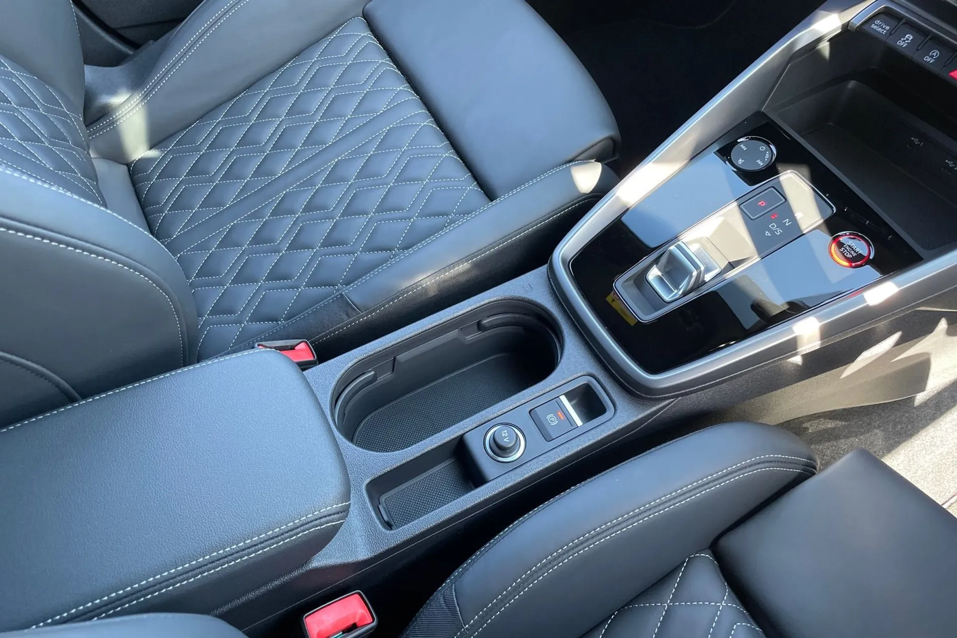 Audi A3 thumbnail image number 41