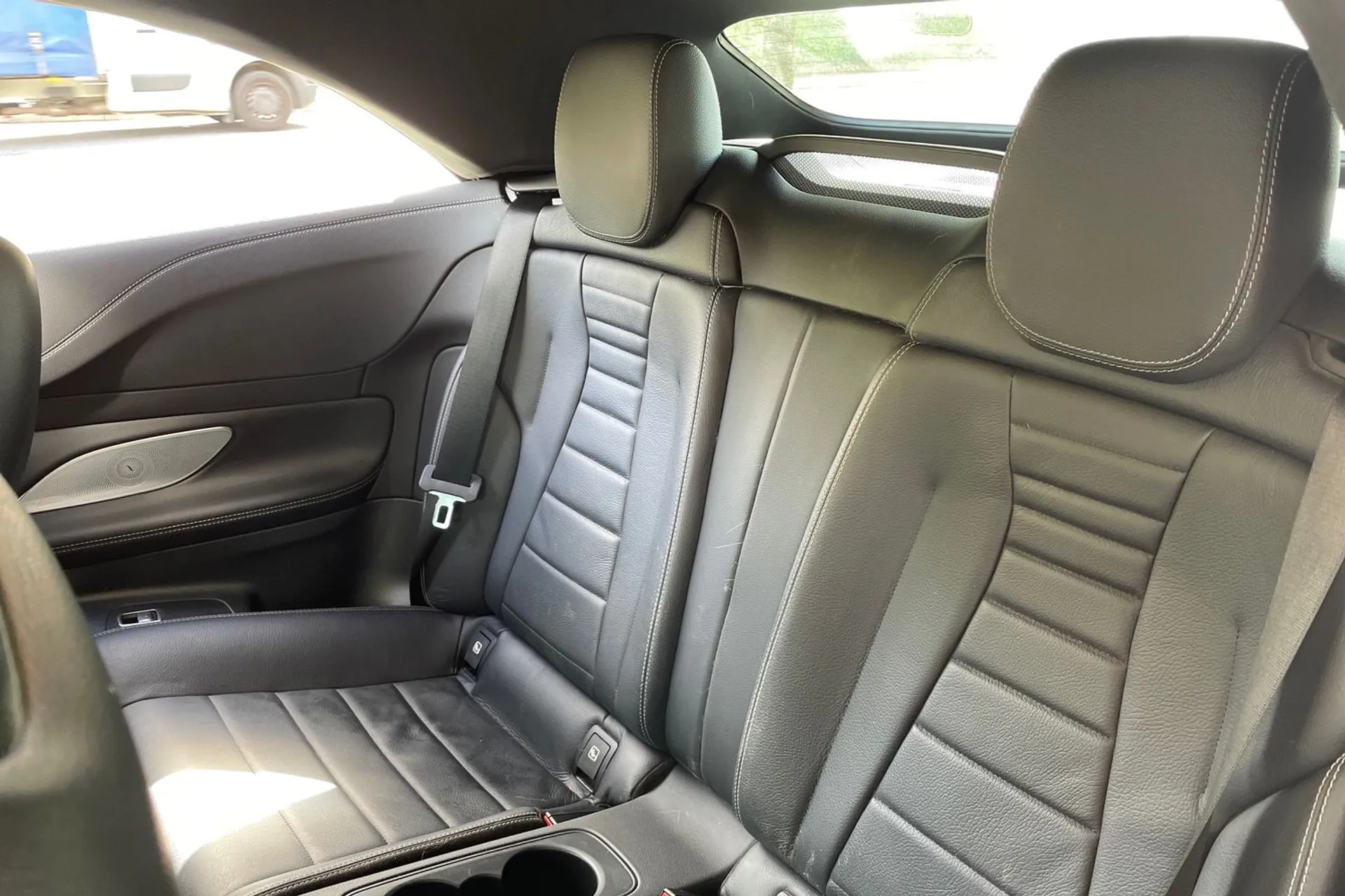 MERCEDES-BENZ E CLASS thumbnail image number 29