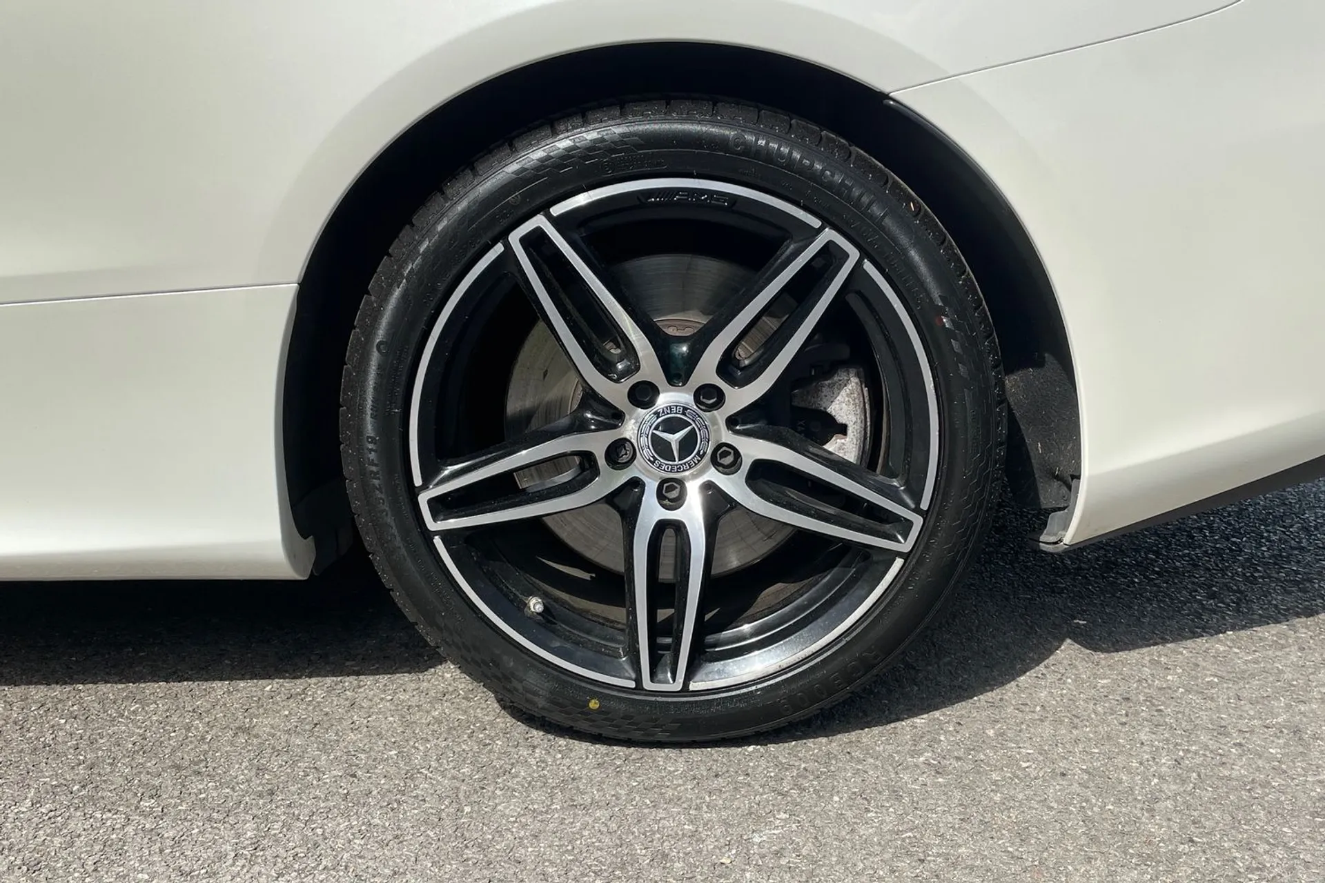 MERCEDES-BENZ E CLASS thumbnail image number 11