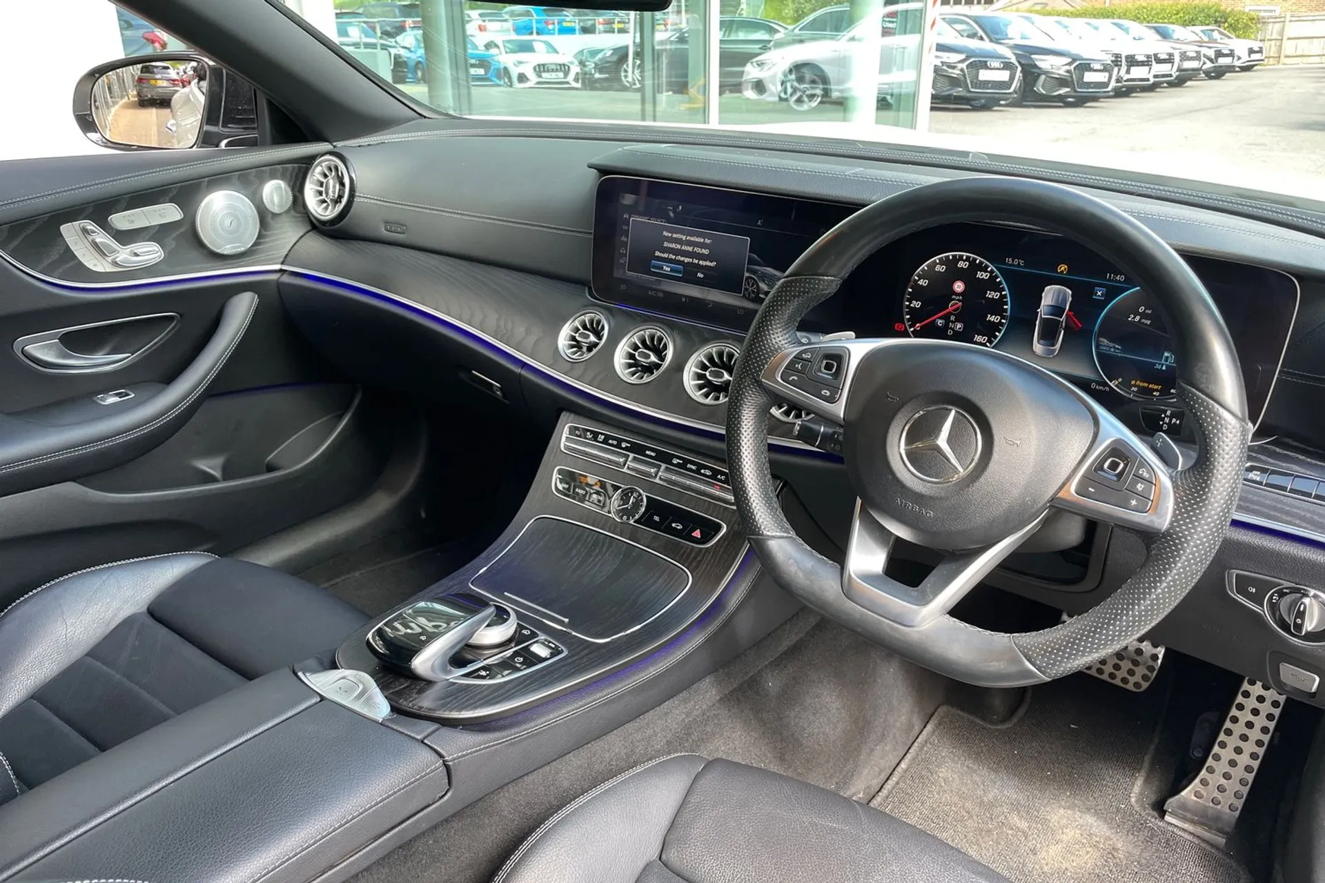 MERCEDES-BENZ E CLASS thumbnail image number 25