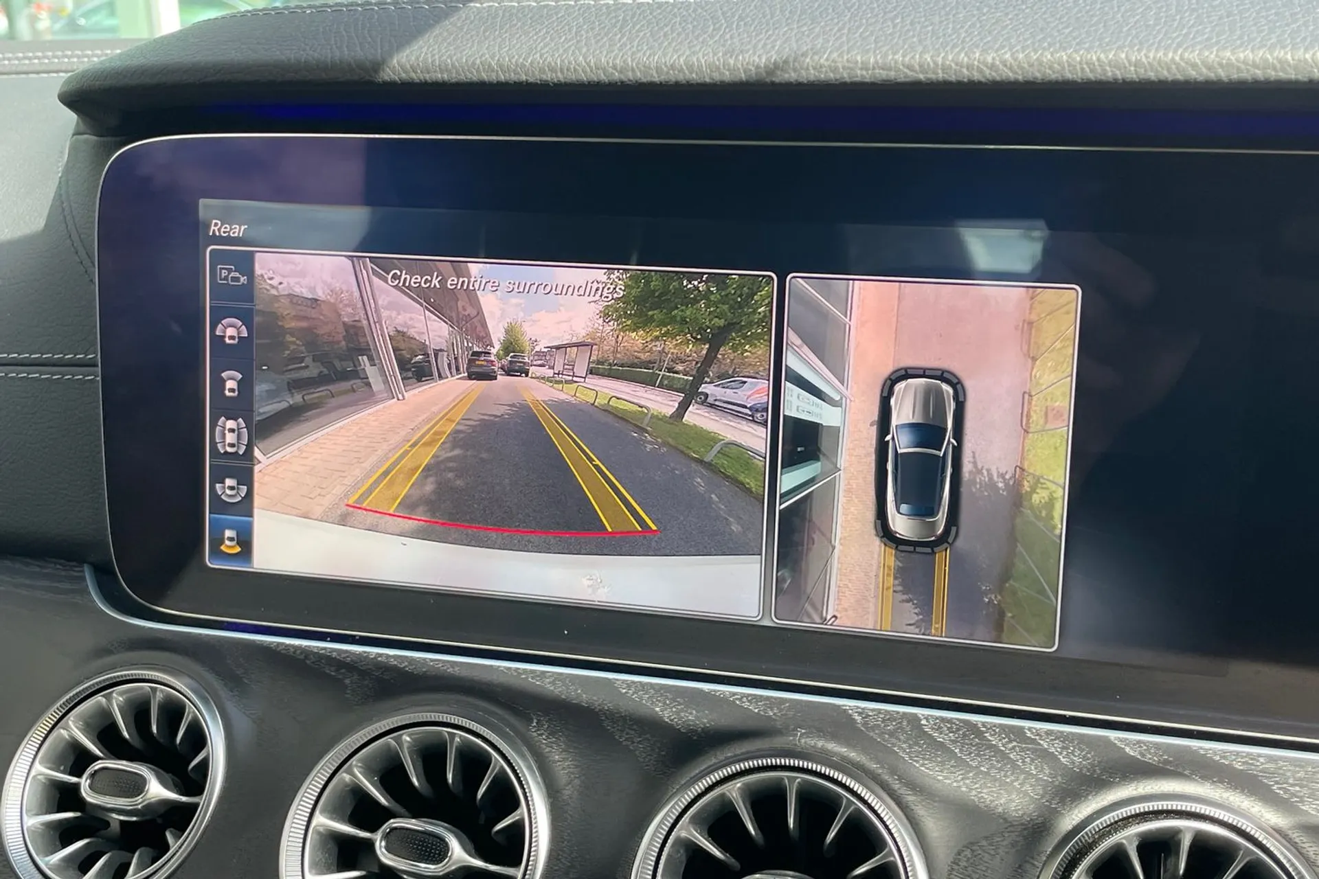 MERCEDES-BENZ E CLASS thumbnail image number 4