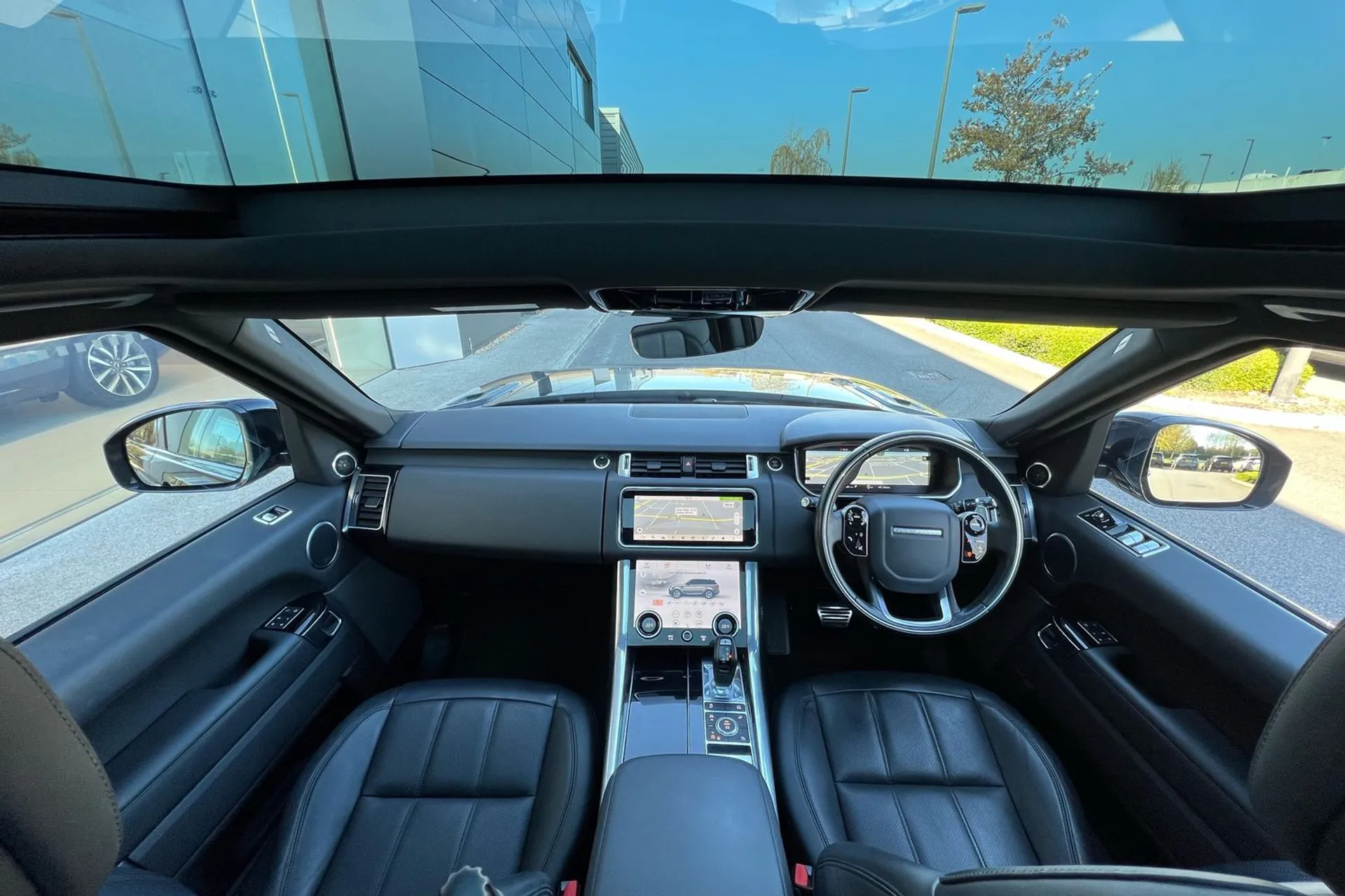 LAND ROVER RANGE ROVER SPORT thumbnail image number 3