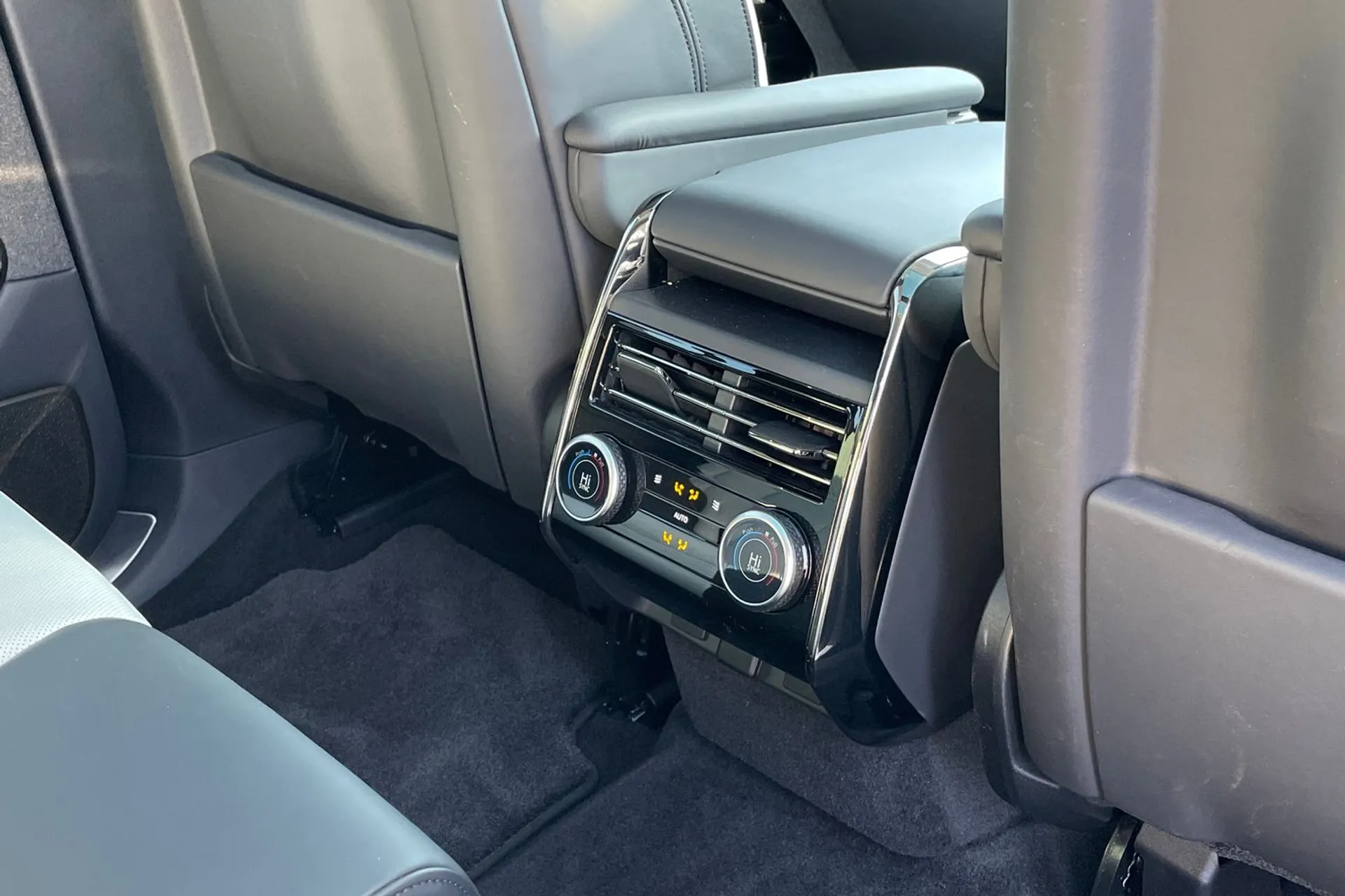 LAND ROVER RANGE ROVER SPORT thumbnail image number 34