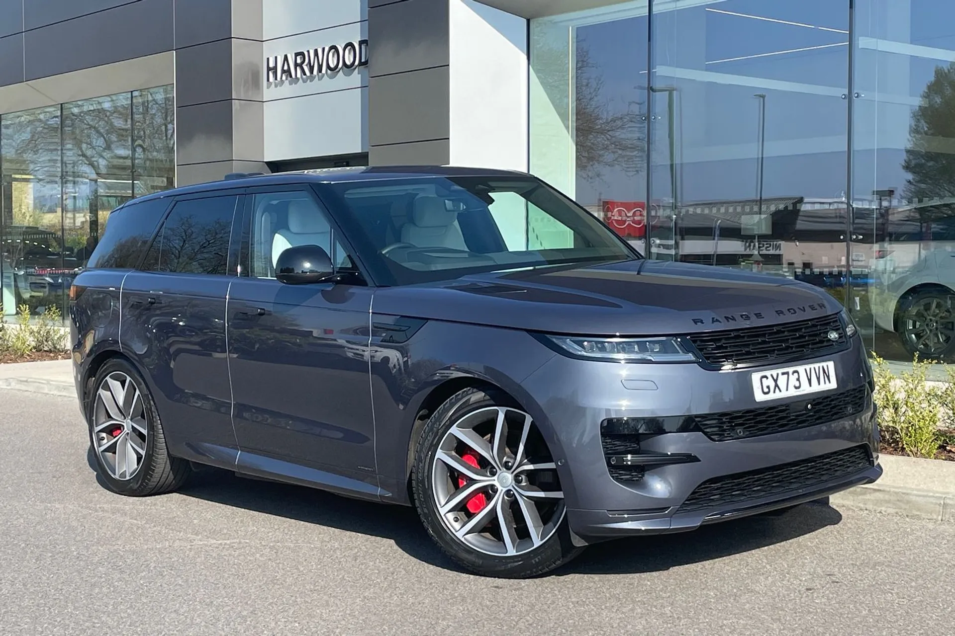 LAND ROVER RANGE ROVER SPORT focused image