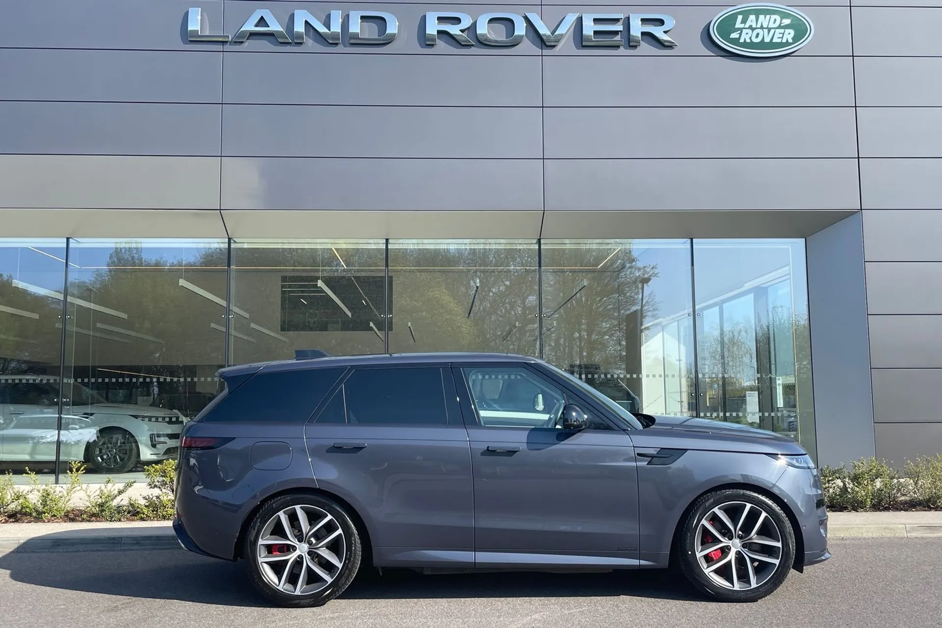 LAND ROVER RANGE ROVER SPORT thumbnail image number 2