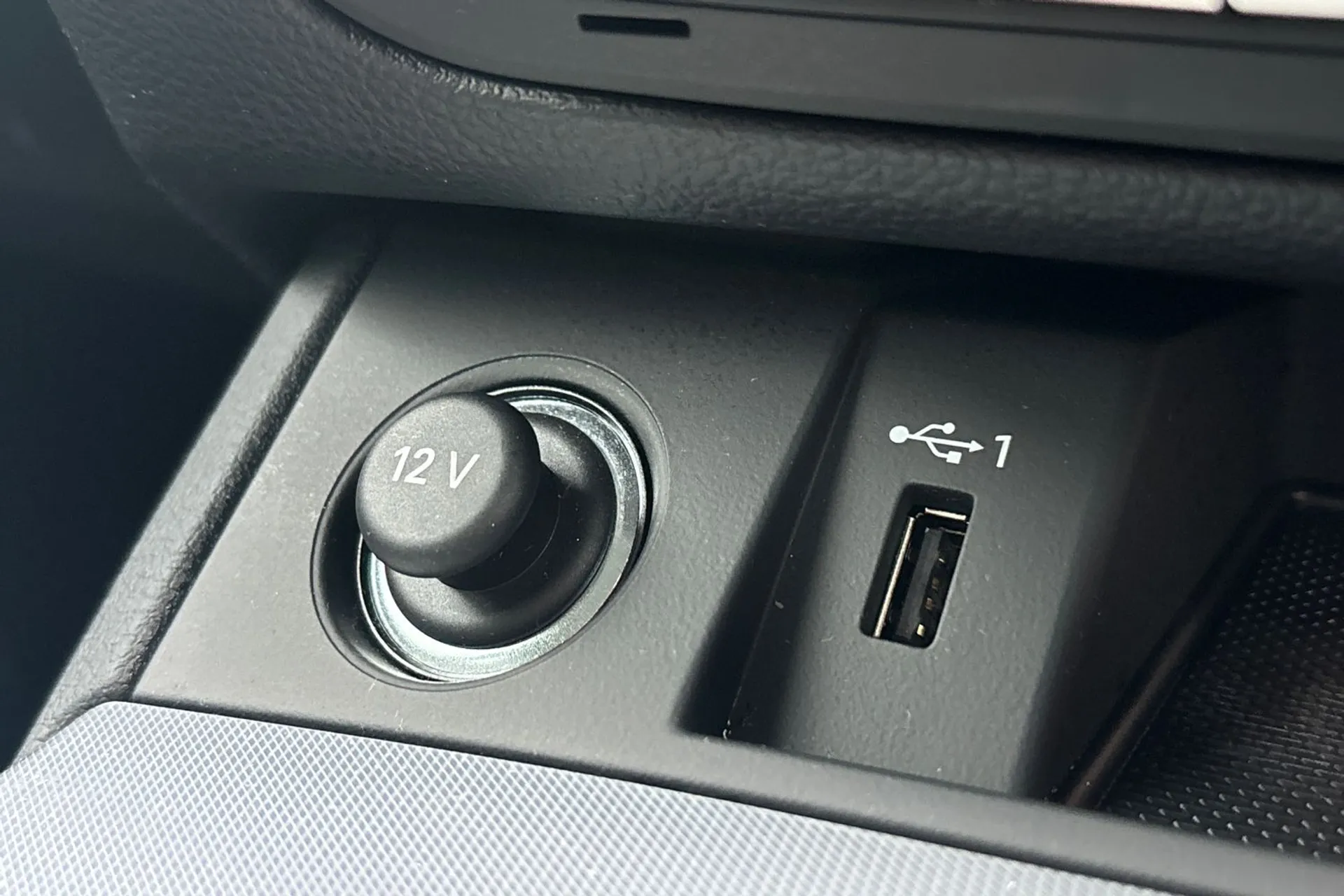 Audi Q5 thumbnail image number 43