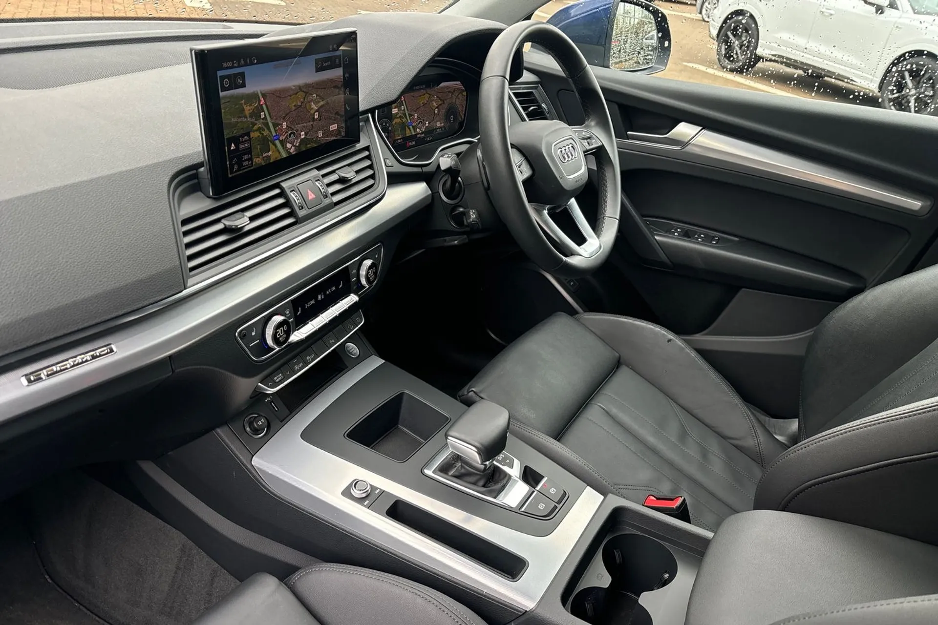 Audi Q5 thumbnail image number 26