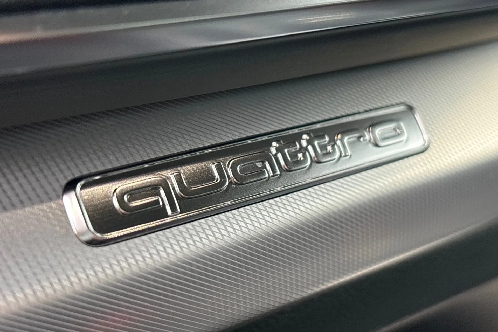 Audi Q5 thumbnail image number 44