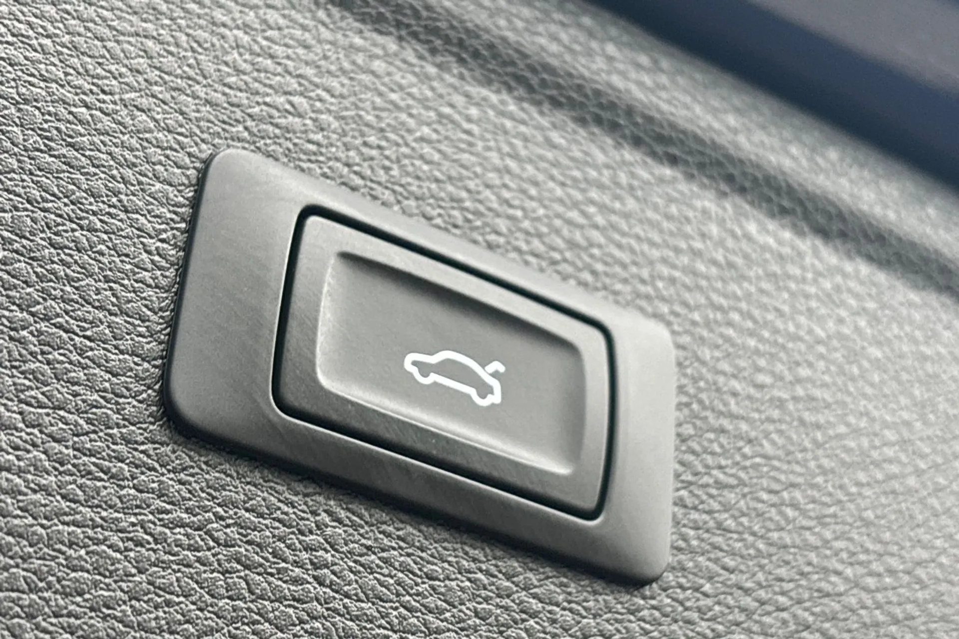 Audi Q5 thumbnail image number 19