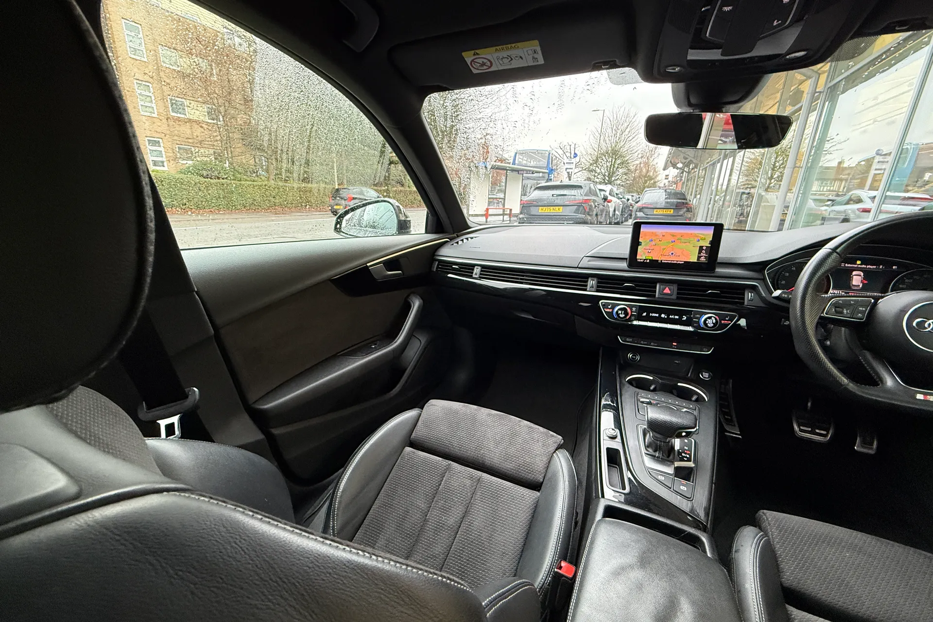 Audi A4 thumbnail image number 43