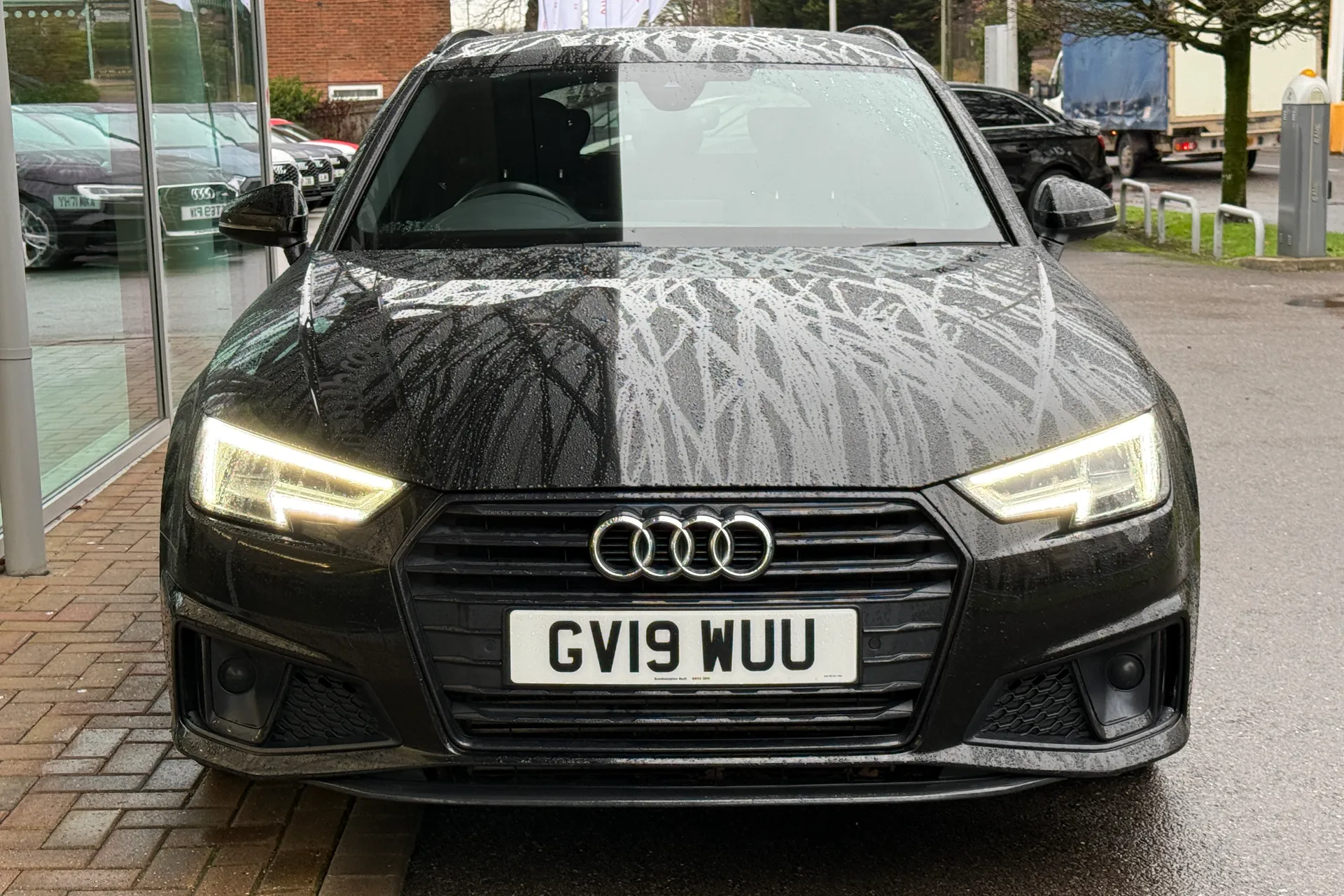 Audi A4 thumbnail image number 54