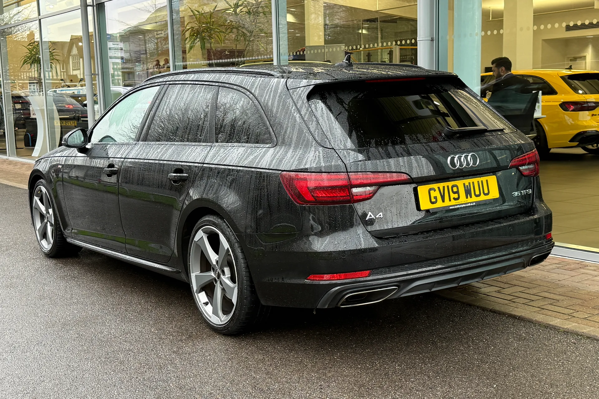 Audi A4 thumbnail image number 9