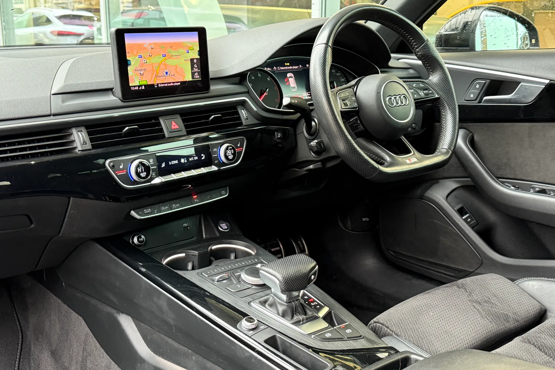 Audi A4 thumbnail image number 52