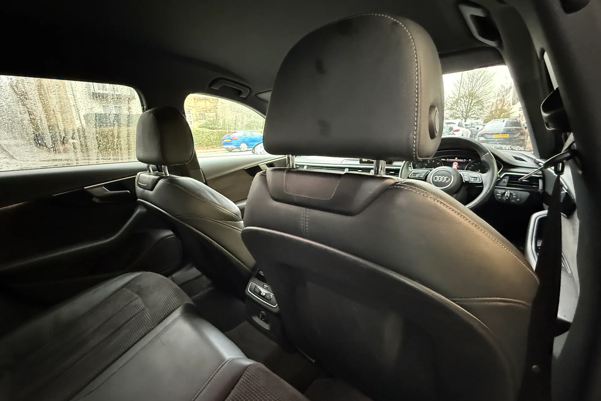 Audi A4 thumbnail image number 38