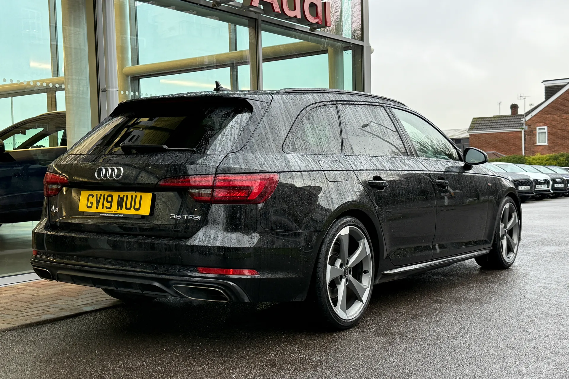 Audi A4 thumbnail image number 61