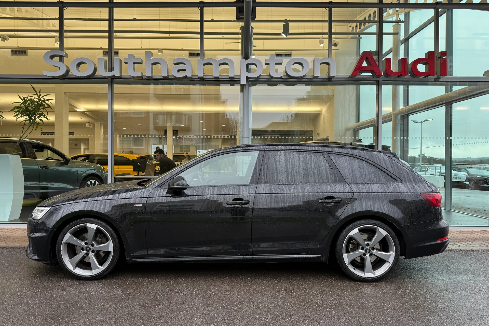 Audi A4 thumbnail image number 49