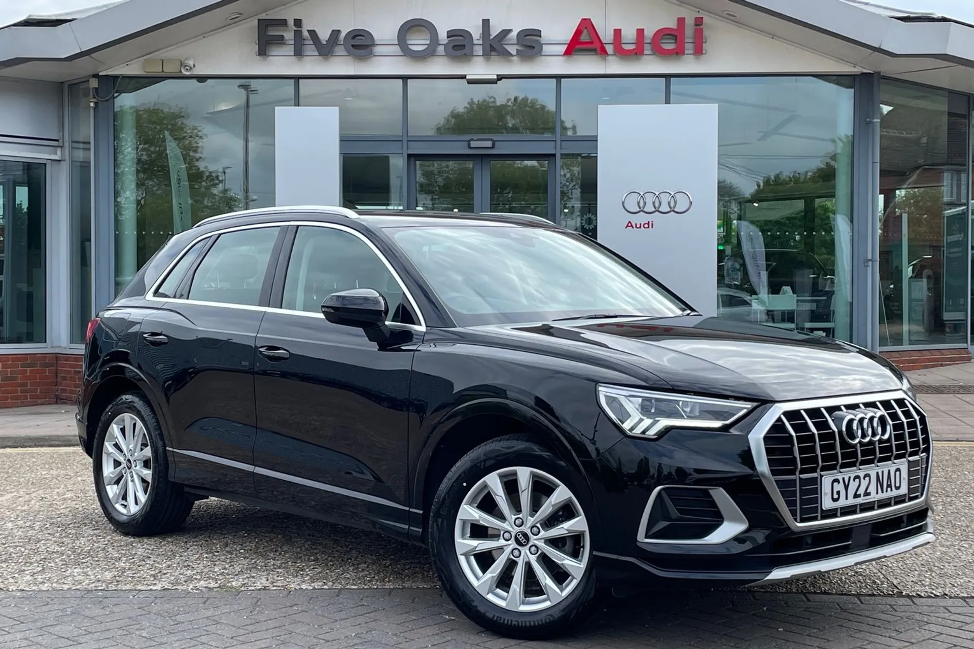 Audi Q3 focused image