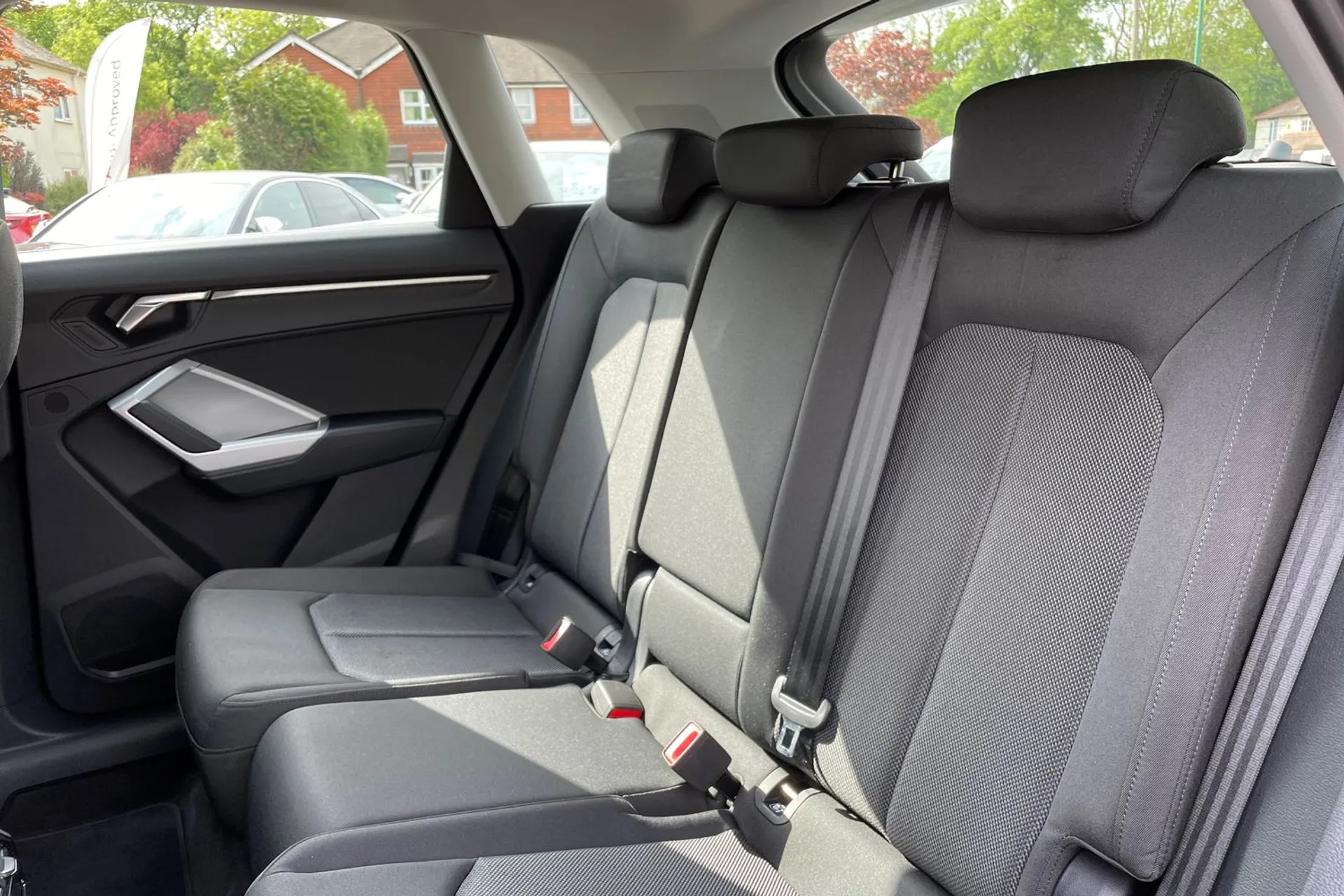 Audi Q3 thumbnail image number 34