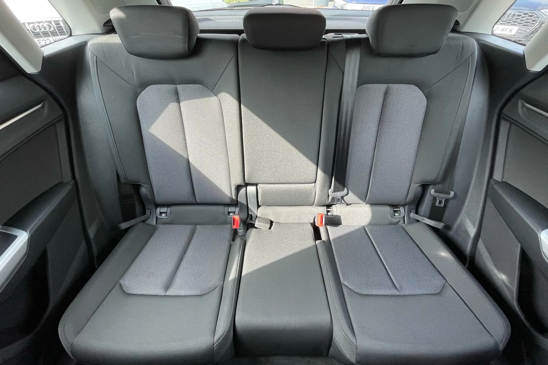Audi Q3 thumbnail image number 7