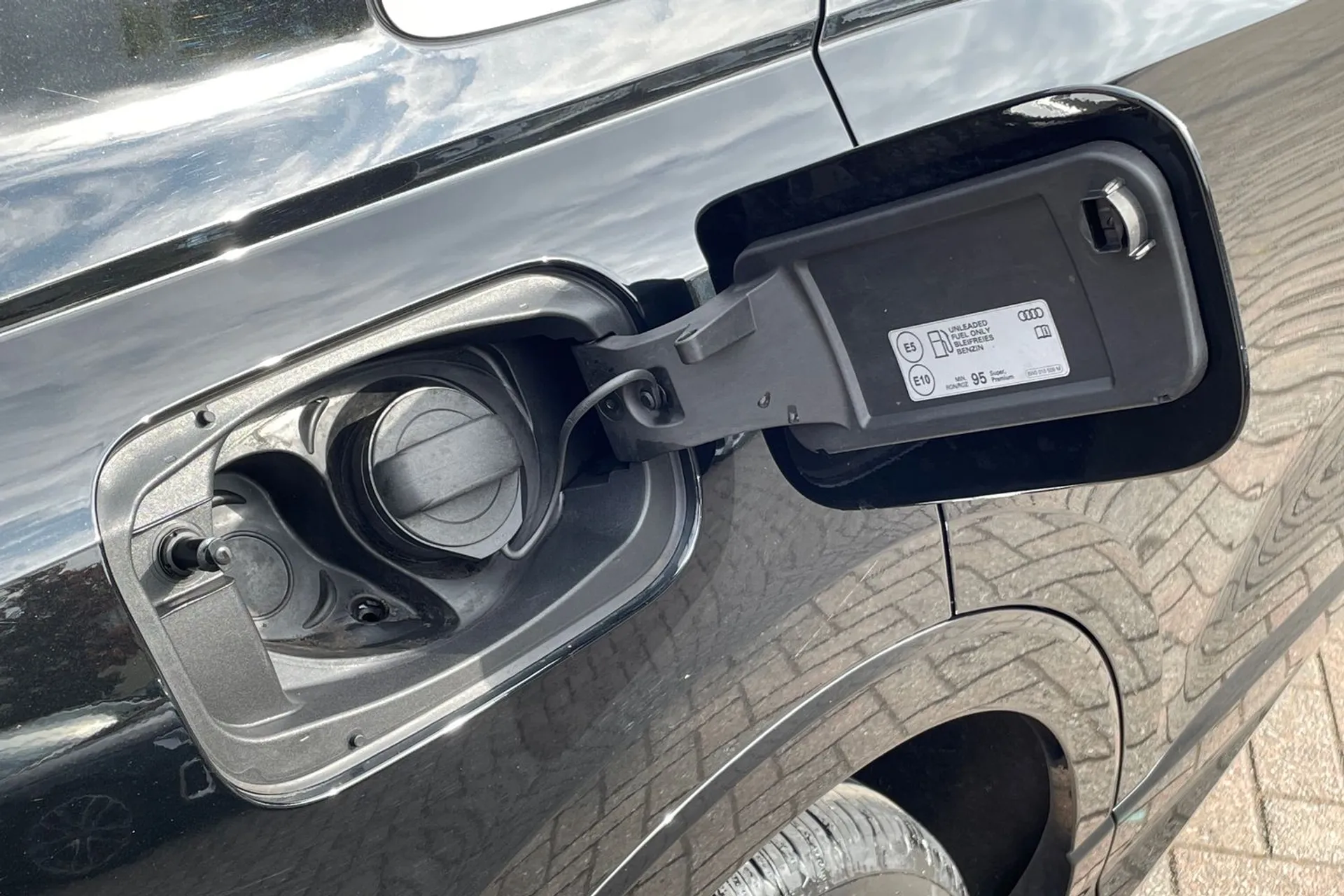 Audi Q3 thumbnail image number 40