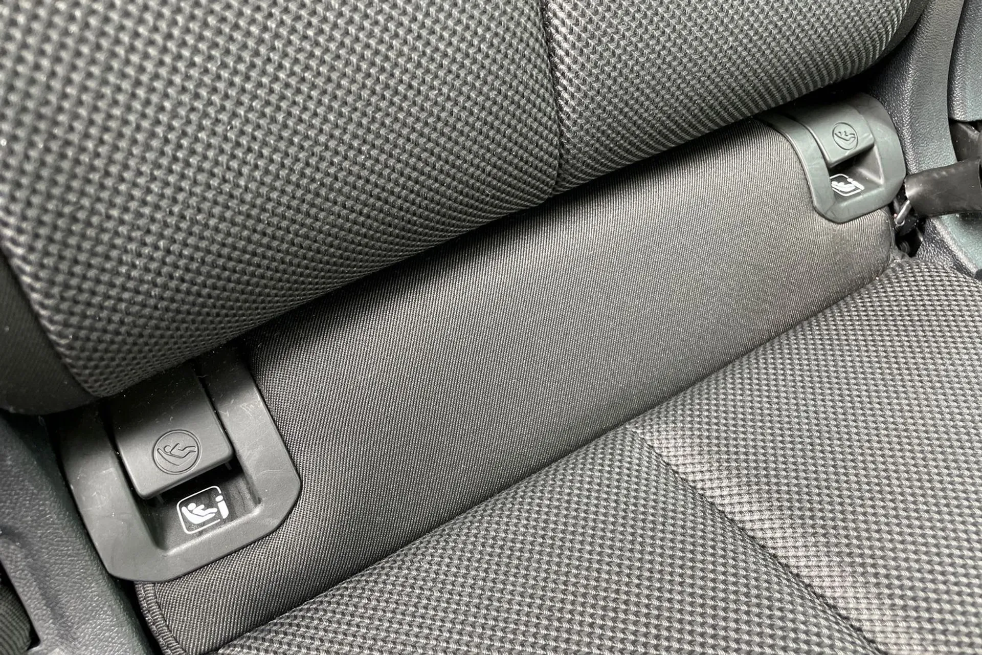 Audi Q3 thumbnail image number 35