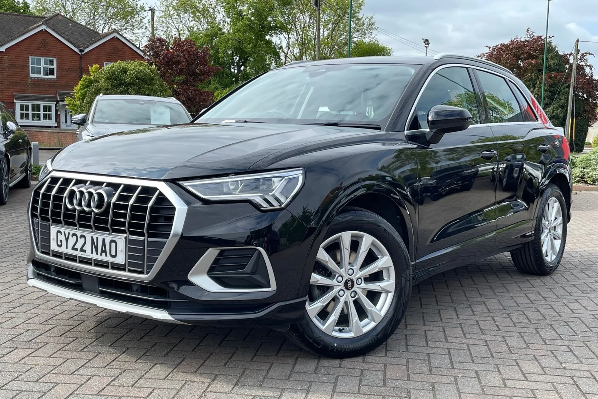 Audi Q3 thumbnail image number 21