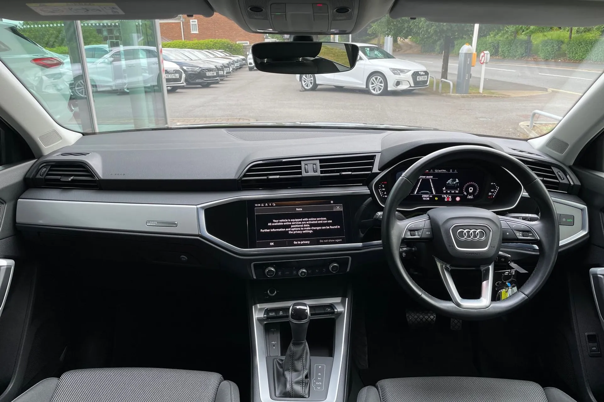 Audi Q3 thumbnail image number 3