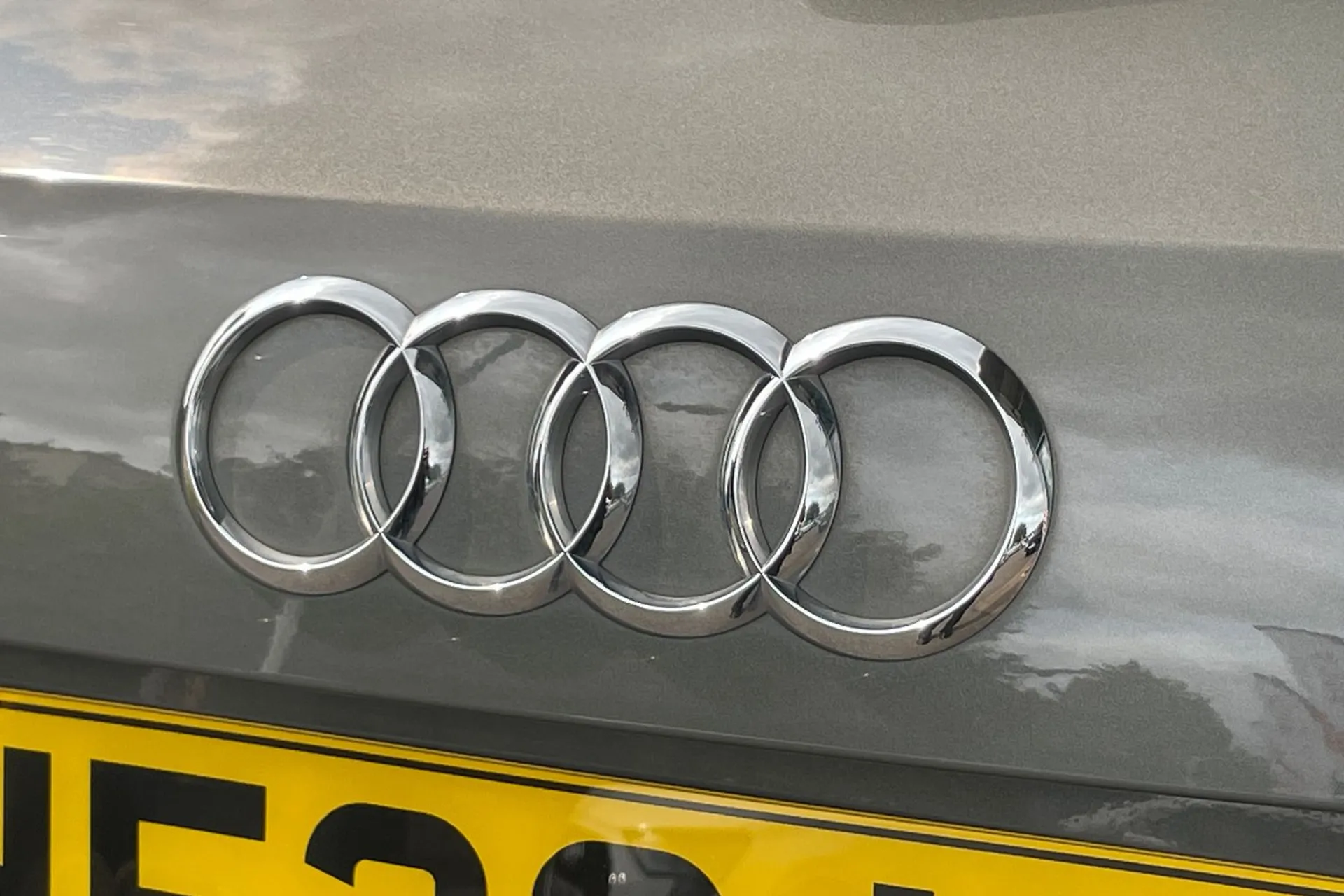 Audi Q3 thumbnail image number 49