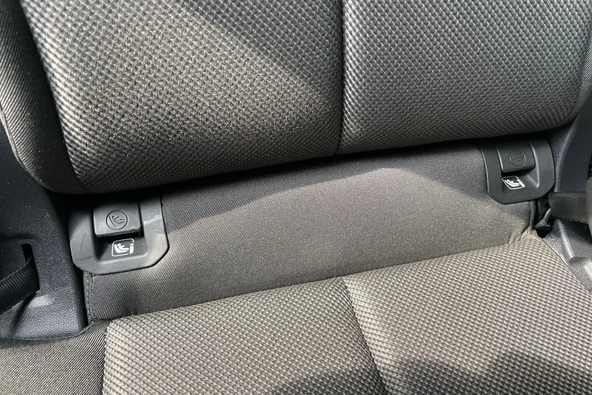 Audi Q3 thumbnail image number 23