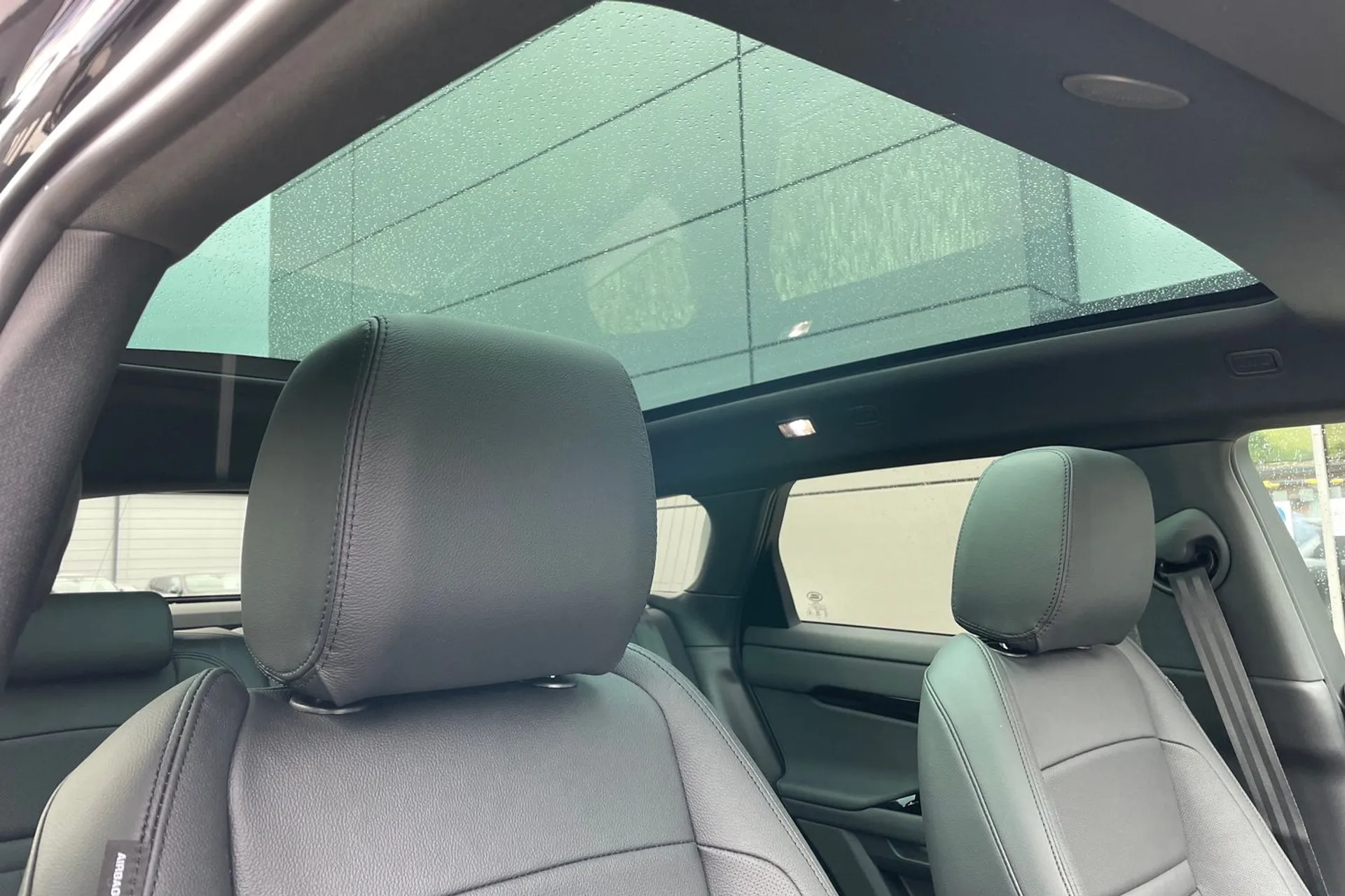 LAND ROVER RANGE ROVER EVOQUE thumbnail image number 11