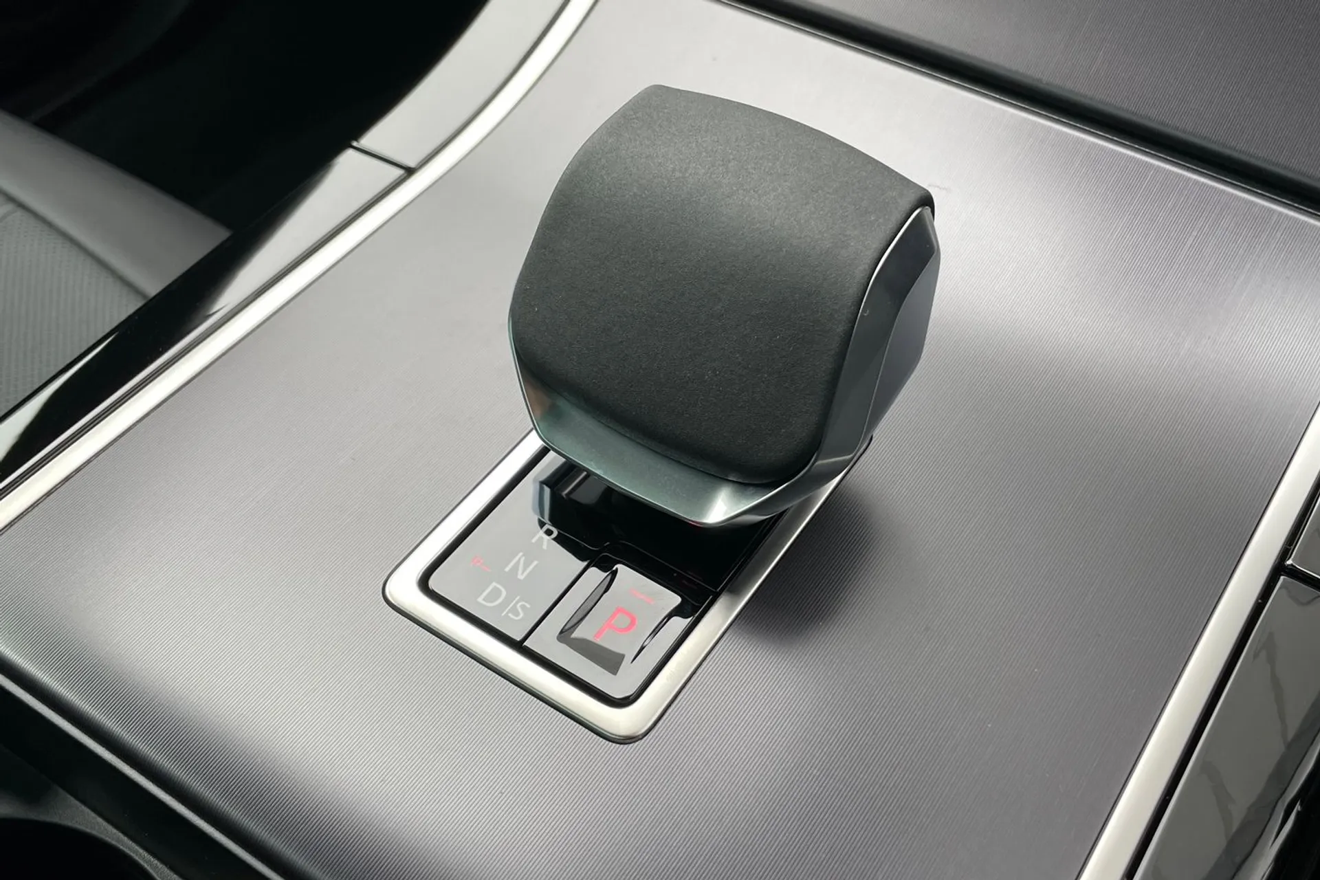 LAND ROVER RANGE ROVER EVOQUE thumbnail image number 28