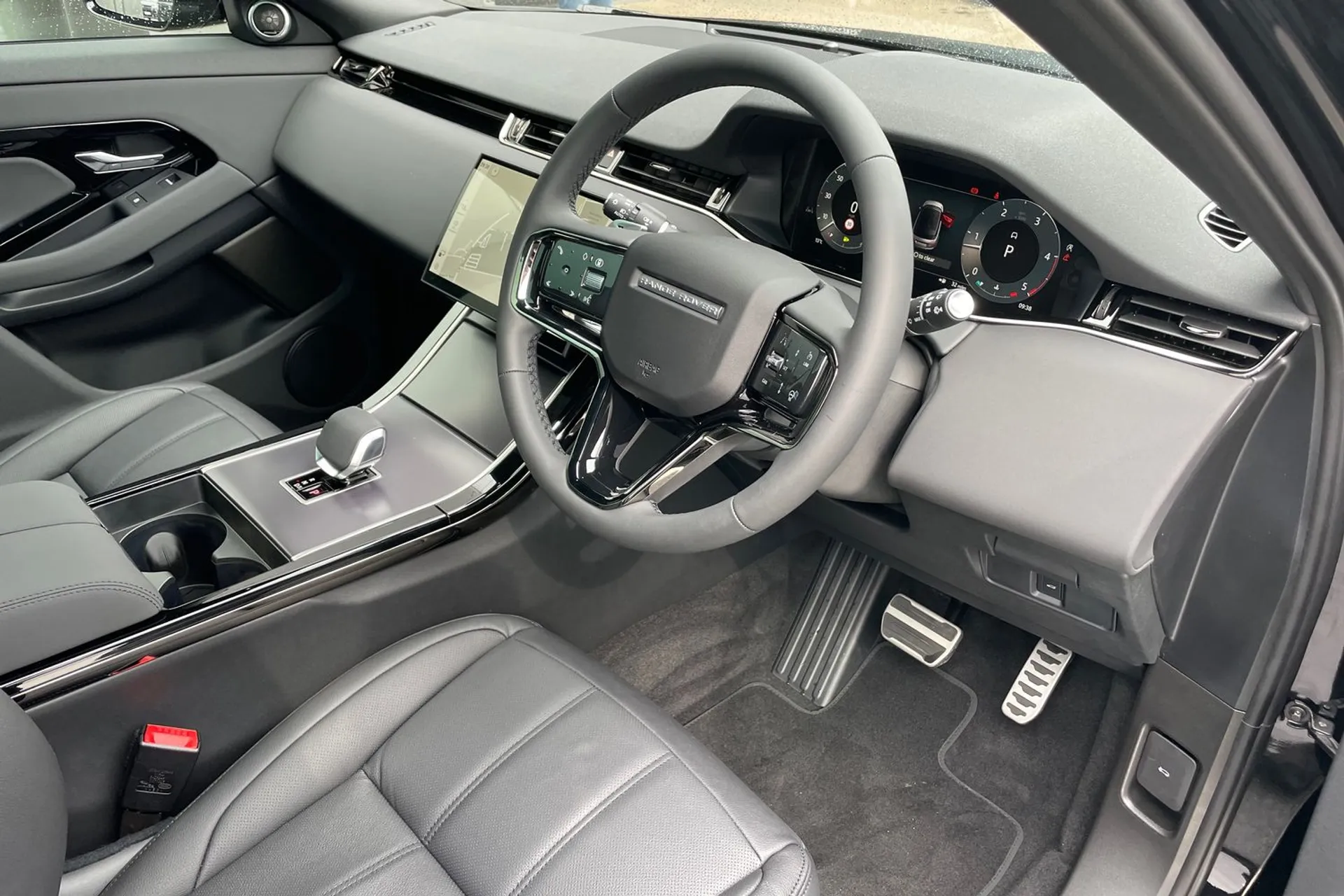 LAND ROVER RANGE ROVER EVOQUE thumbnail image number 14