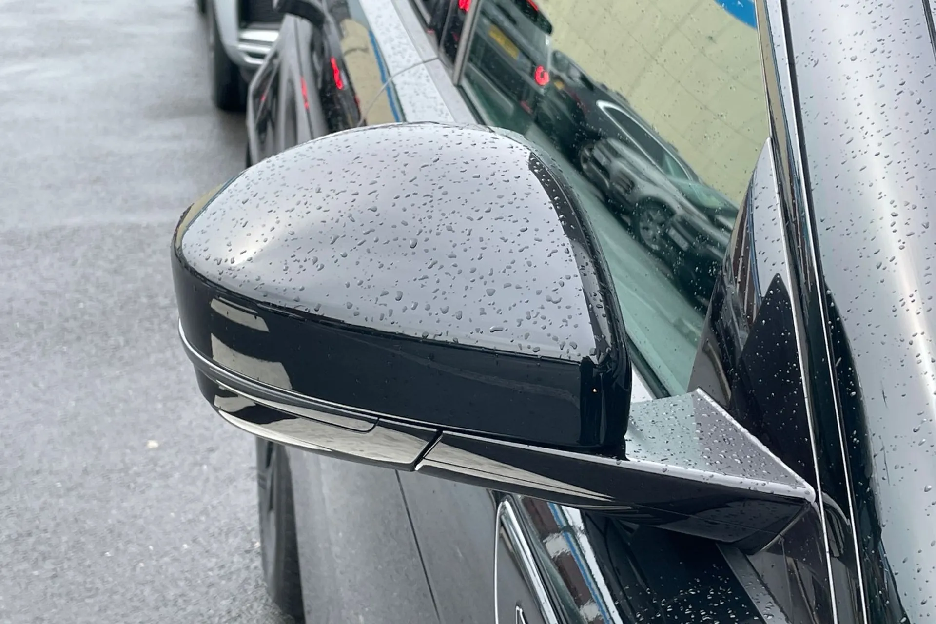 LAND ROVER RANGE ROVER EVOQUE thumbnail image number 36