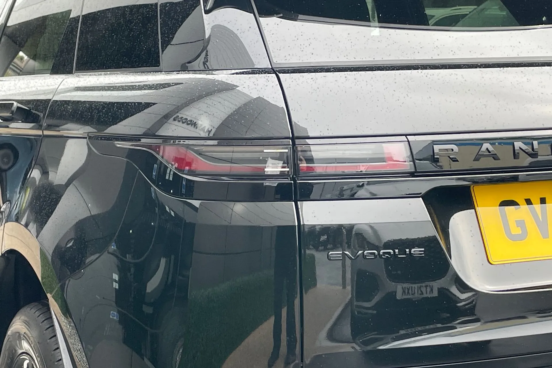 LAND ROVER RANGE ROVER EVOQUE thumbnail image number 40