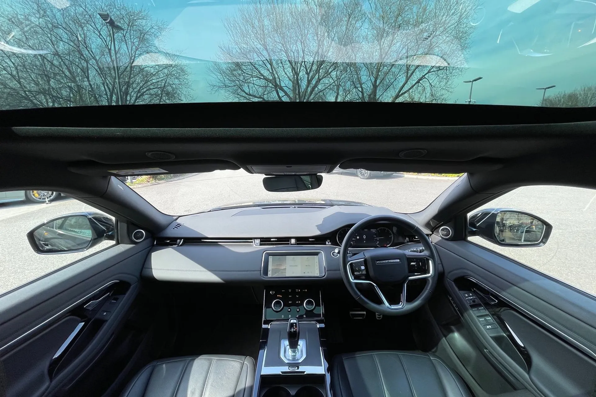 LAND ROVER RANGE ROVER EVOQUE thumbnail image number 3