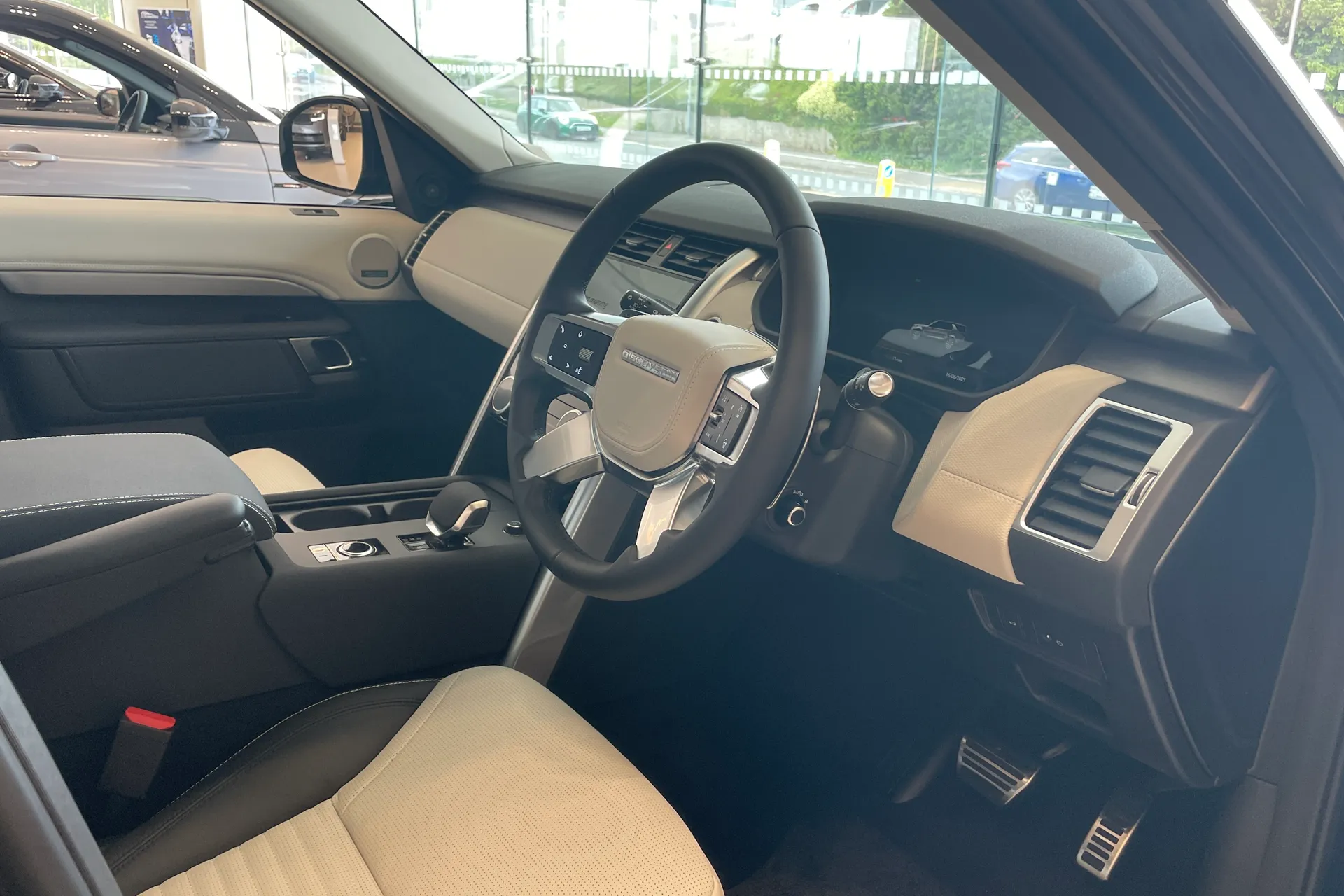 LAND ROVER DISCOVERY thumbnail image number 13