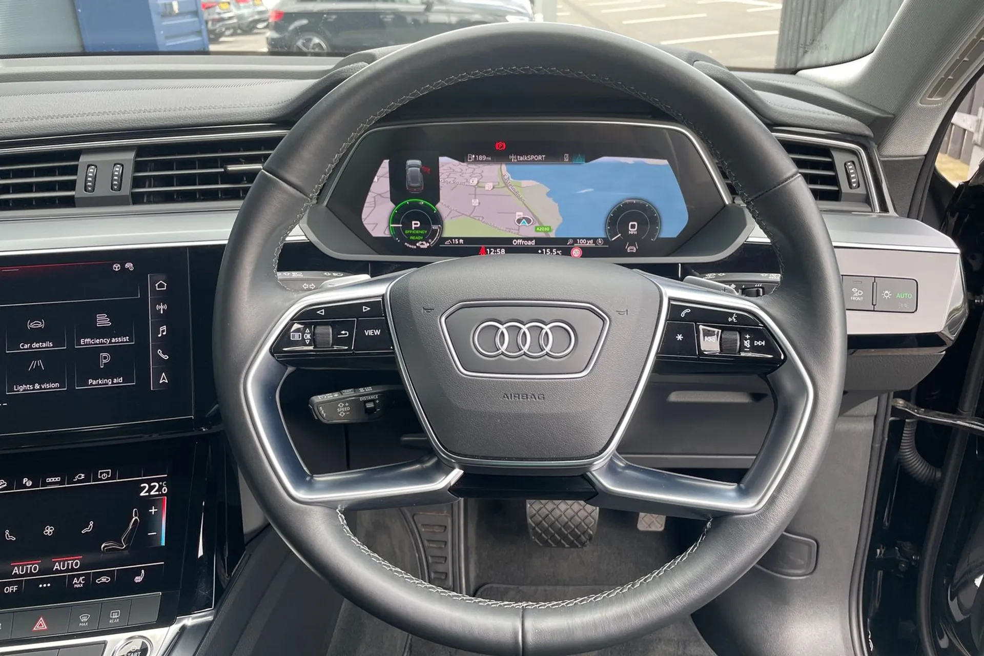 Audi Q8 thumbnail image number 38
