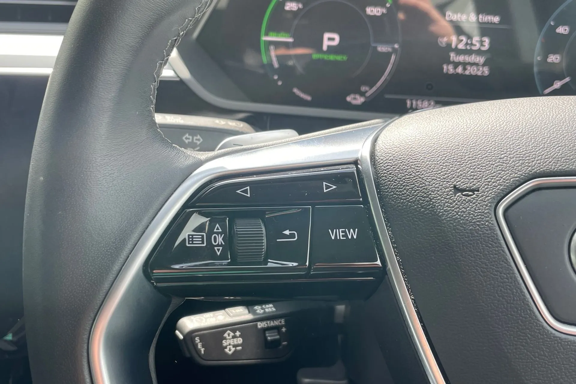 Audi Q8 thumbnail image number 41