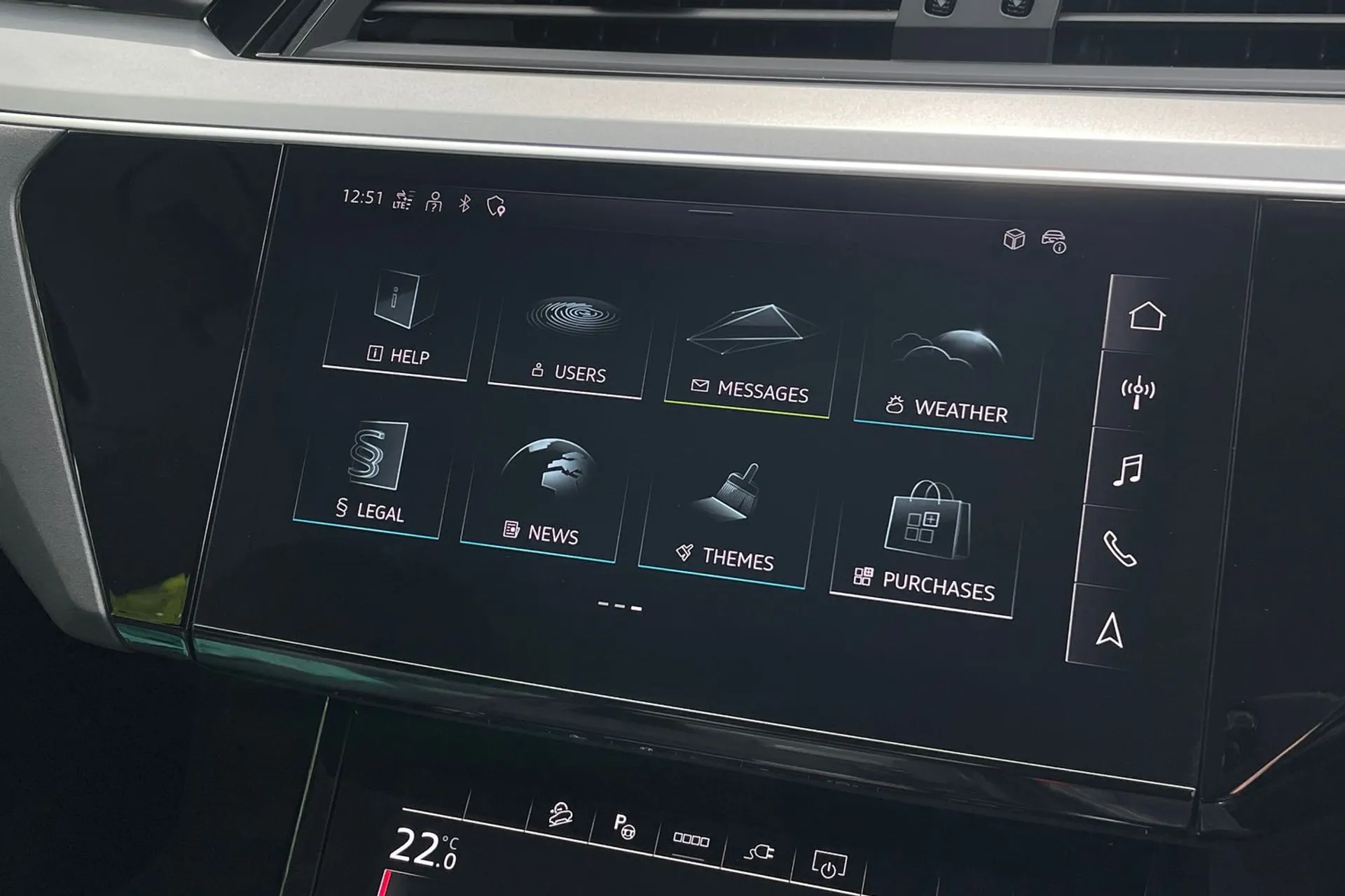 Audi Q8 thumbnail image number 37