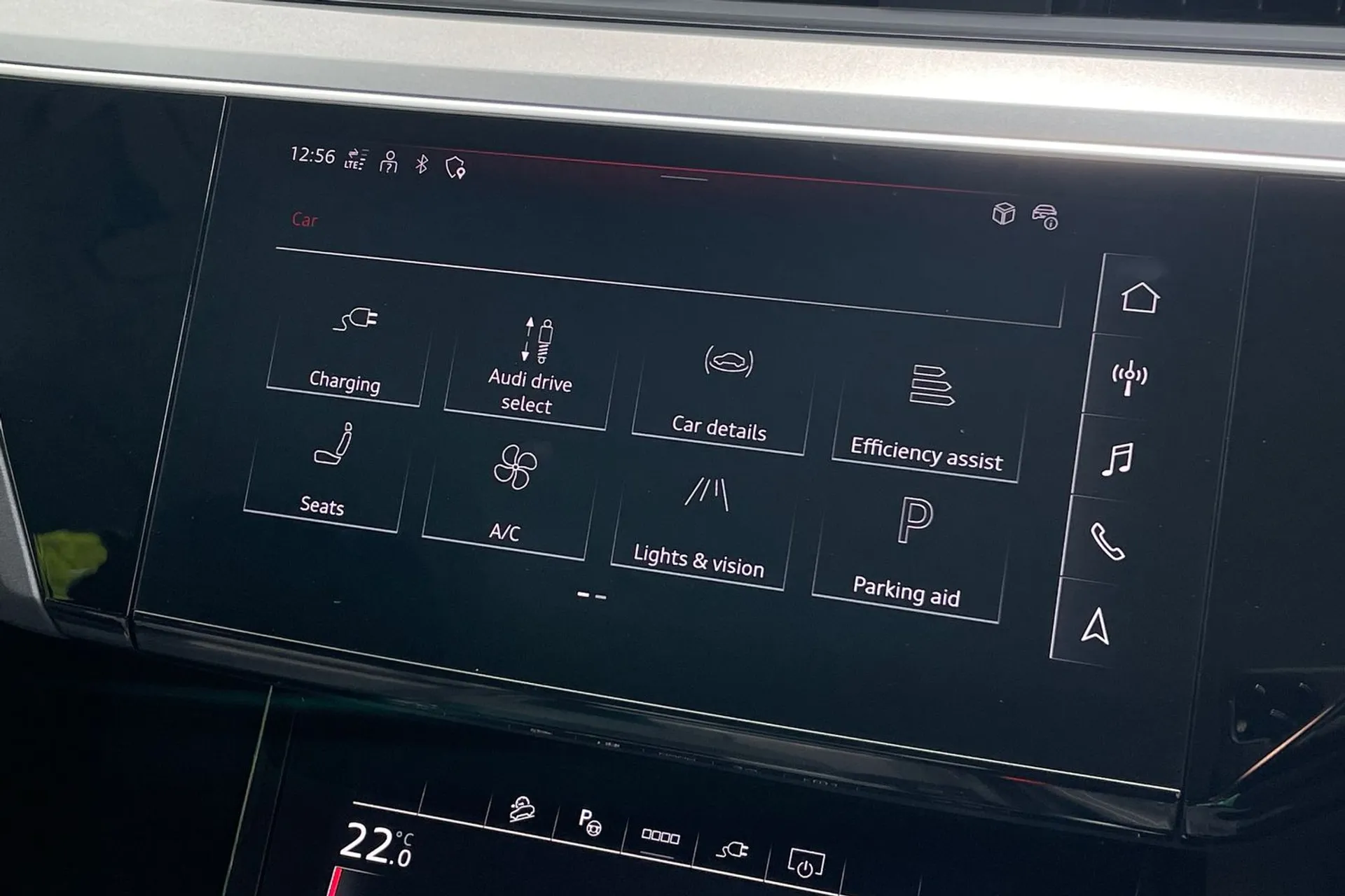 Audi Q8 thumbnail image number 45