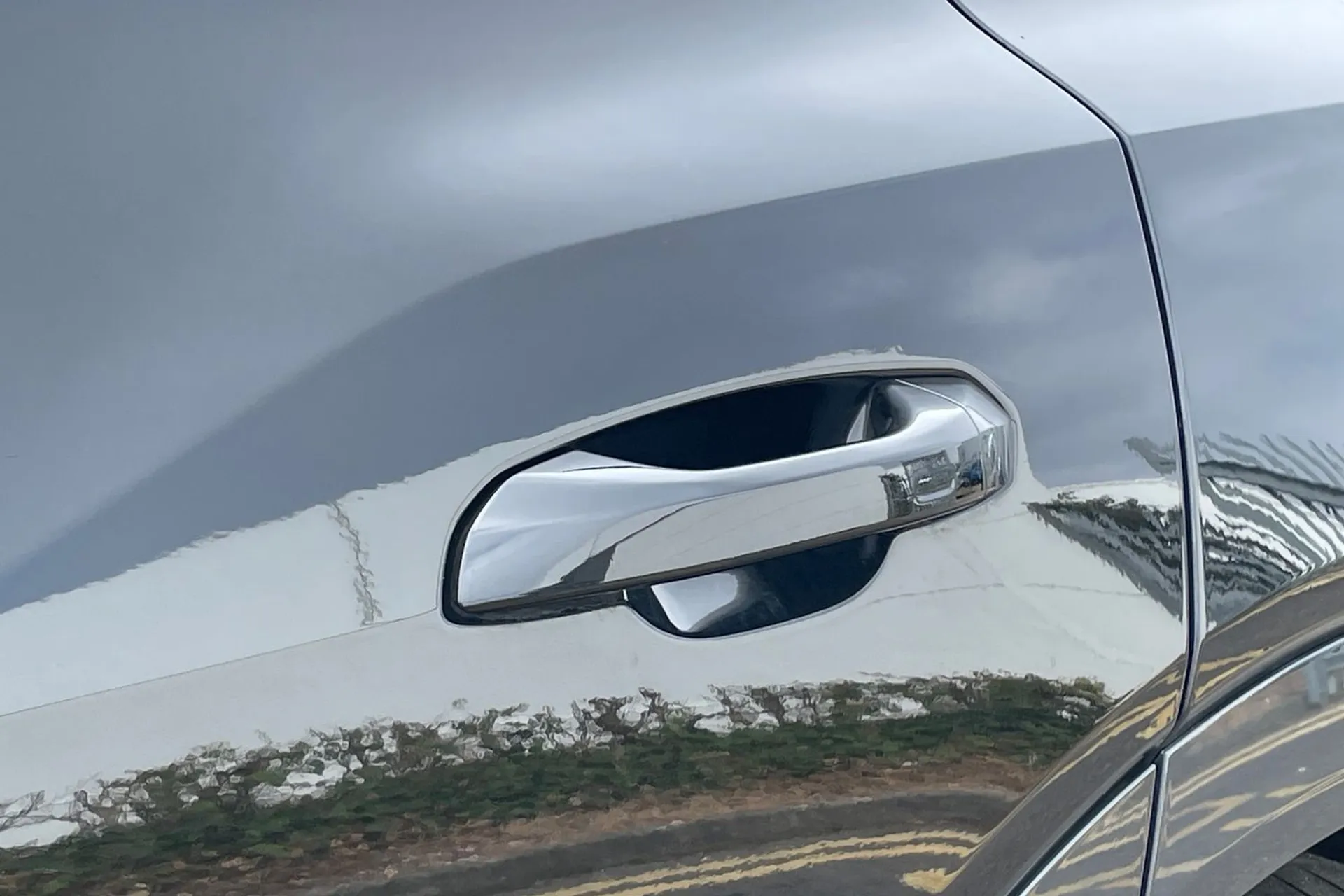 Audi Q8 thumbnail image number 15