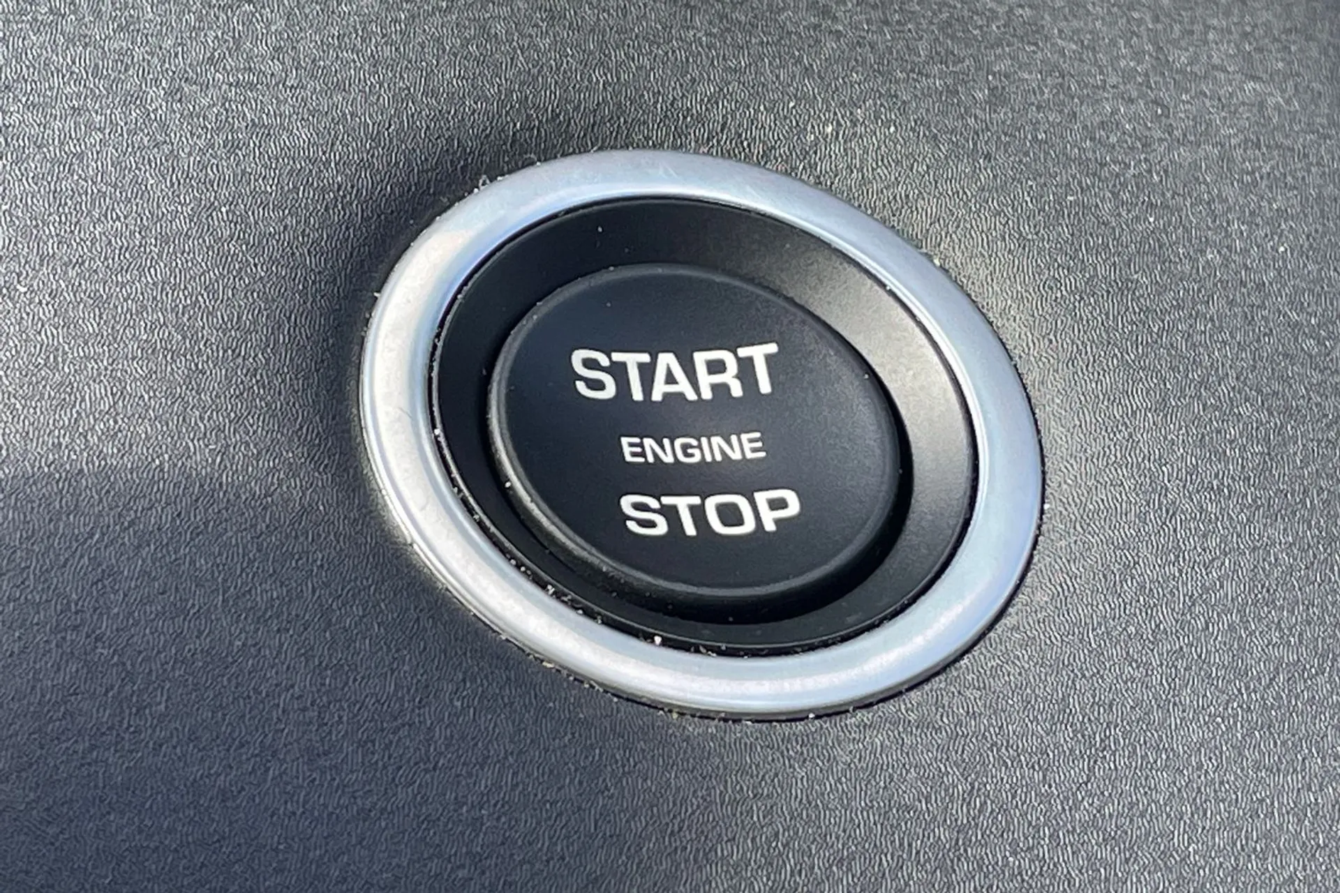 LAND ROVER RANGE ROVER EVOQUE thumbnail image number 21
